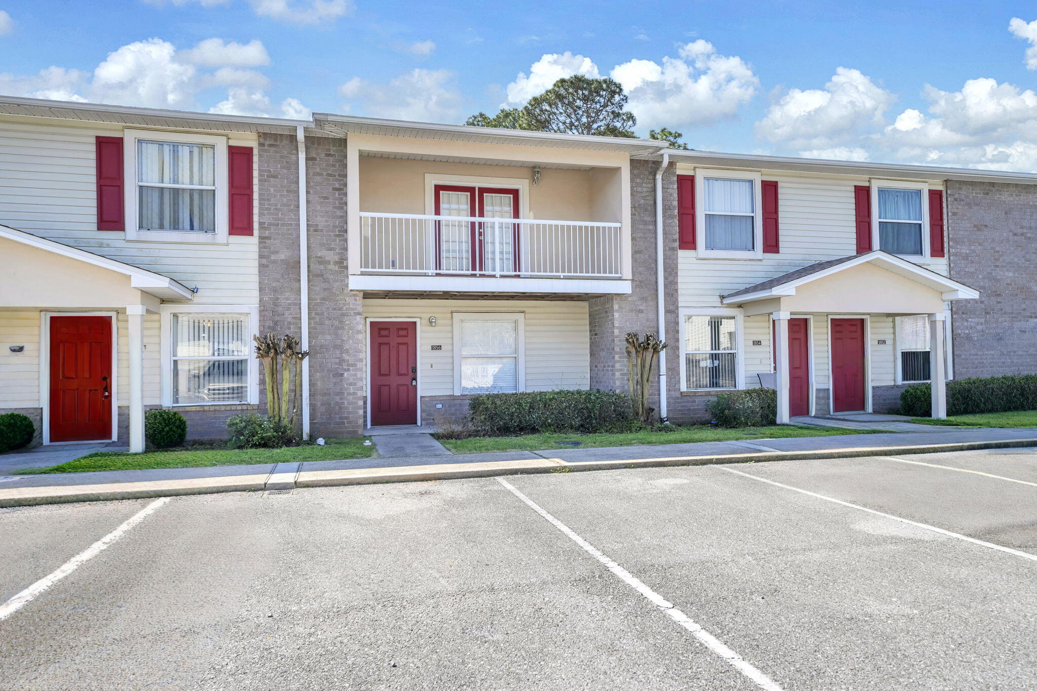 1856 Shay-Lin Court B8 — photo