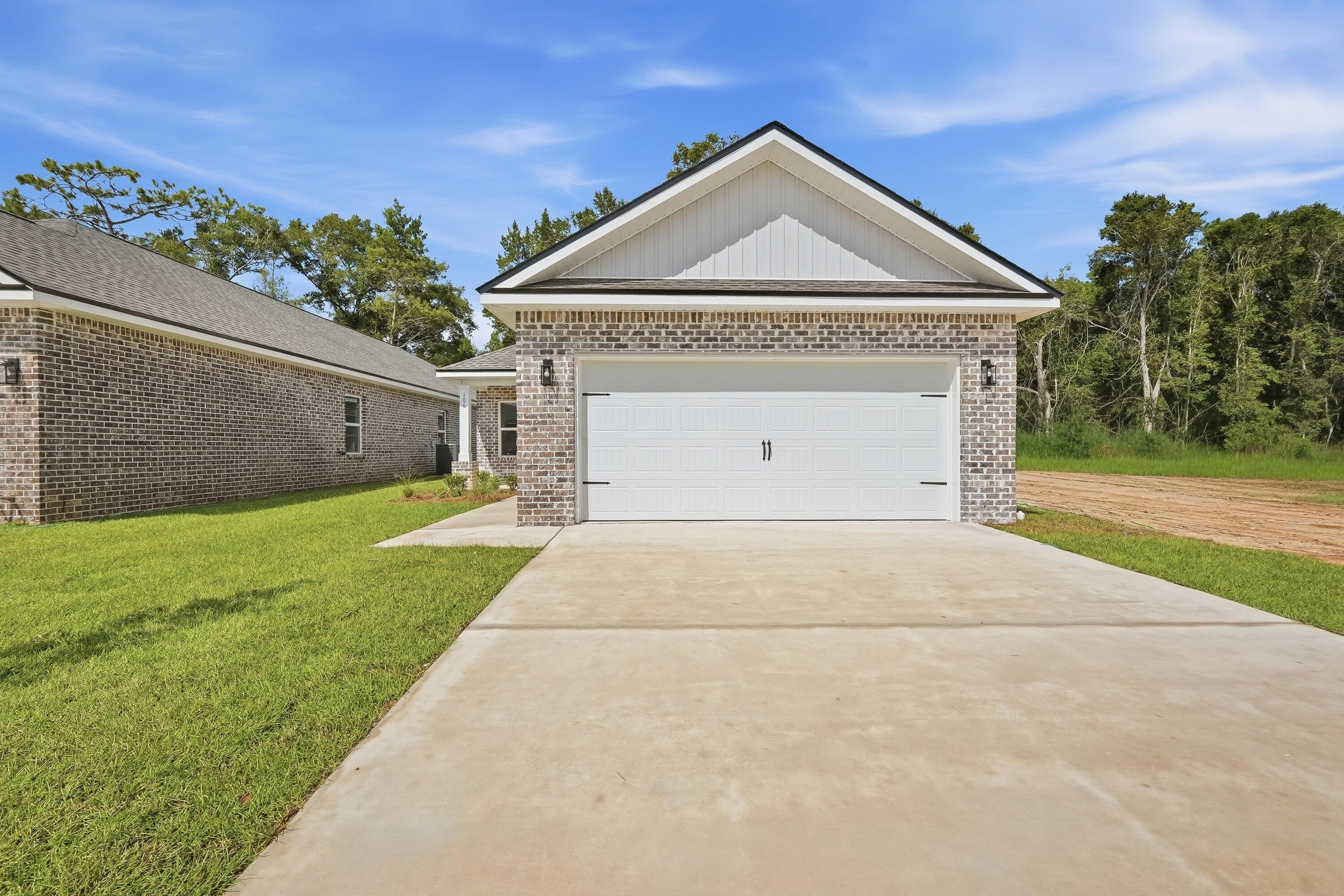 105 Horizon Way — photo