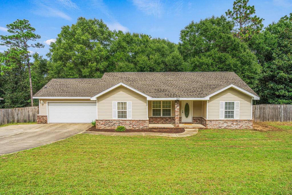 327 Lakeview Drive — photo