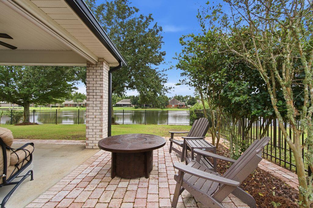 381 Whispering Lake Drive — photo