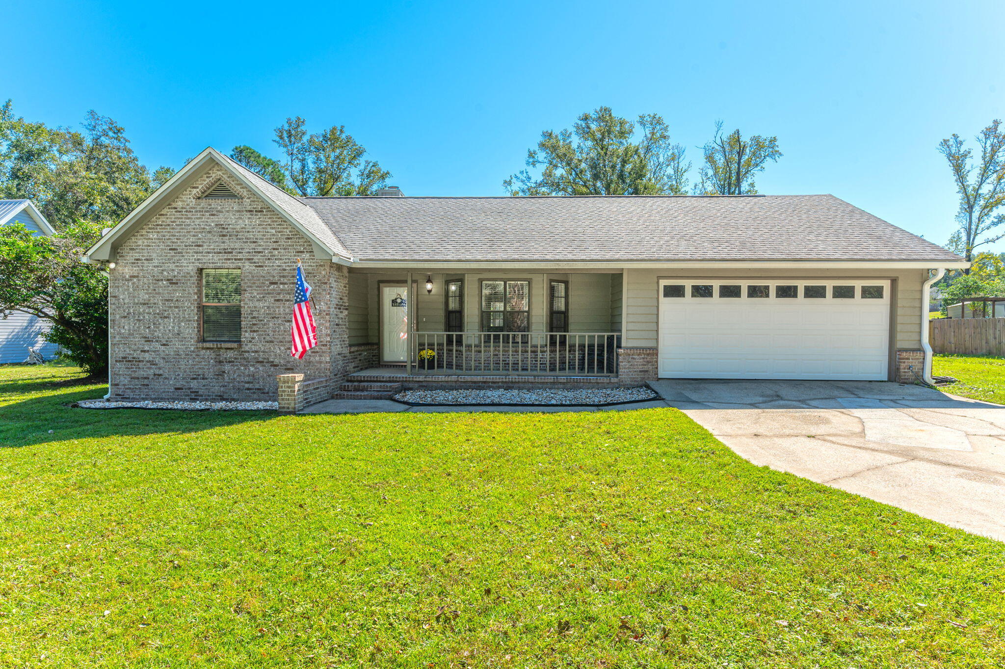 201 Country Club Drive — photo