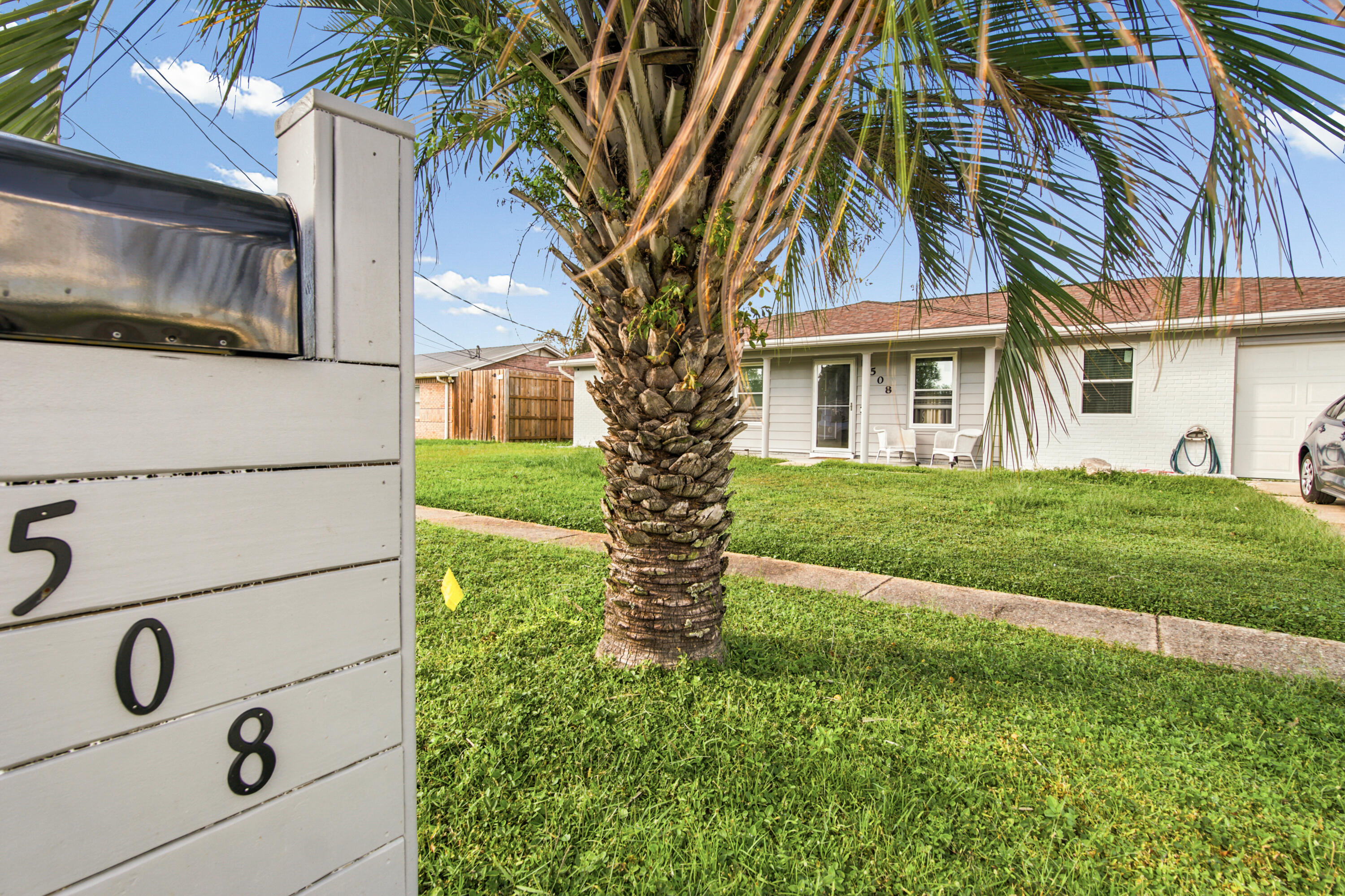 508 E Pine Forest Drive — photo