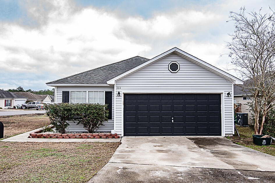 111 Nivana Drive — photo