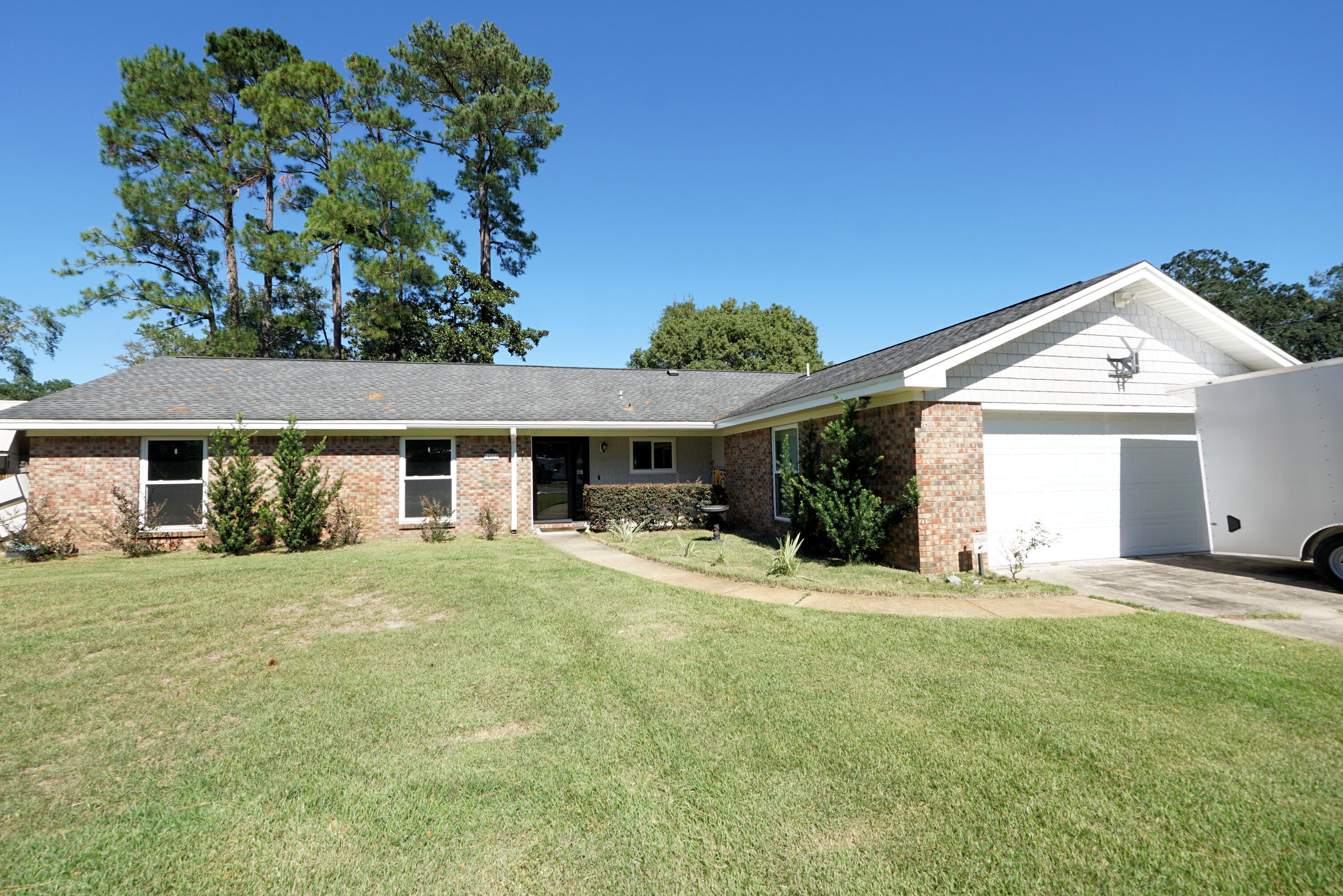 407 Green Oak Lane — photo