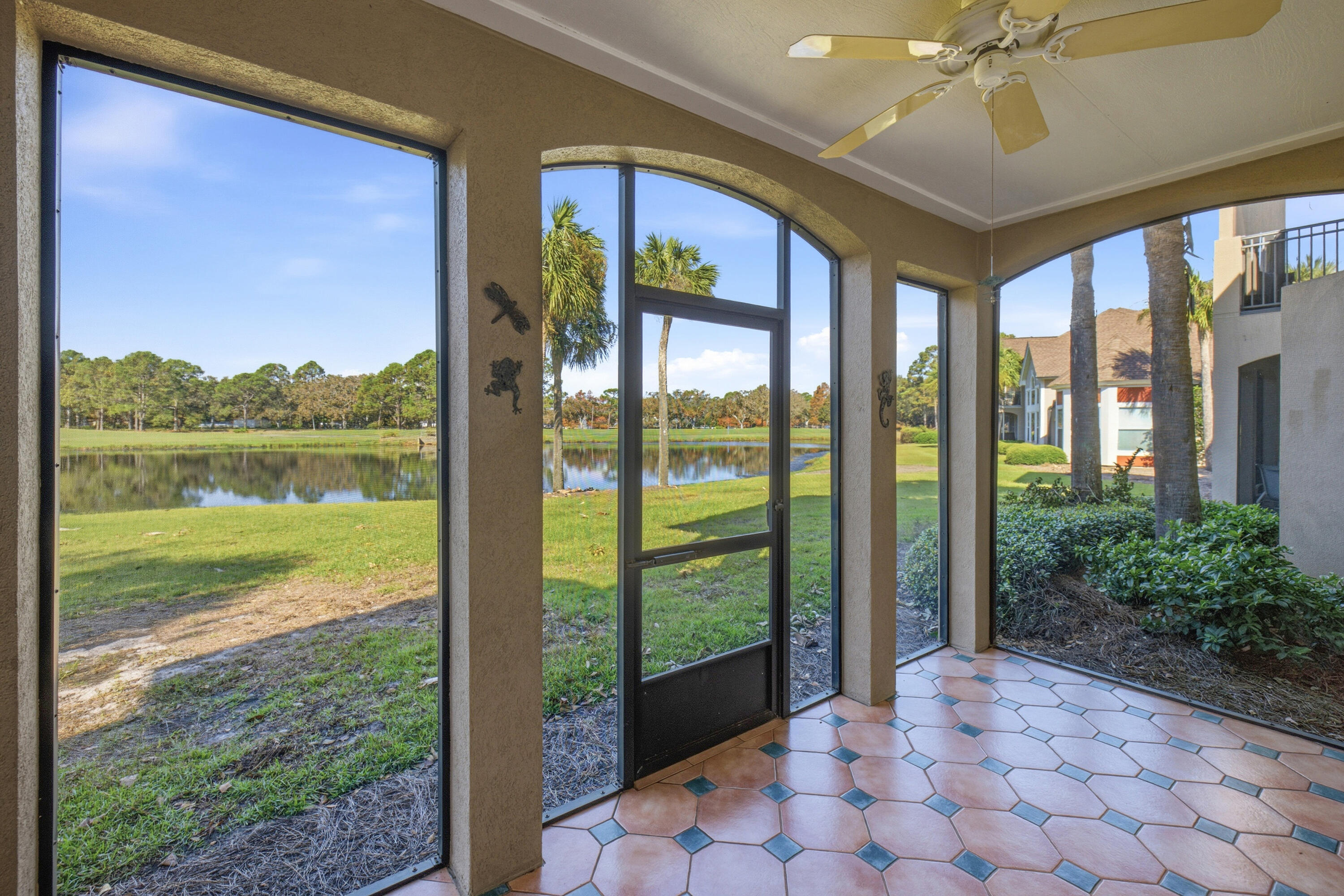 8513 Turnberry Court Unit 8513 — photo