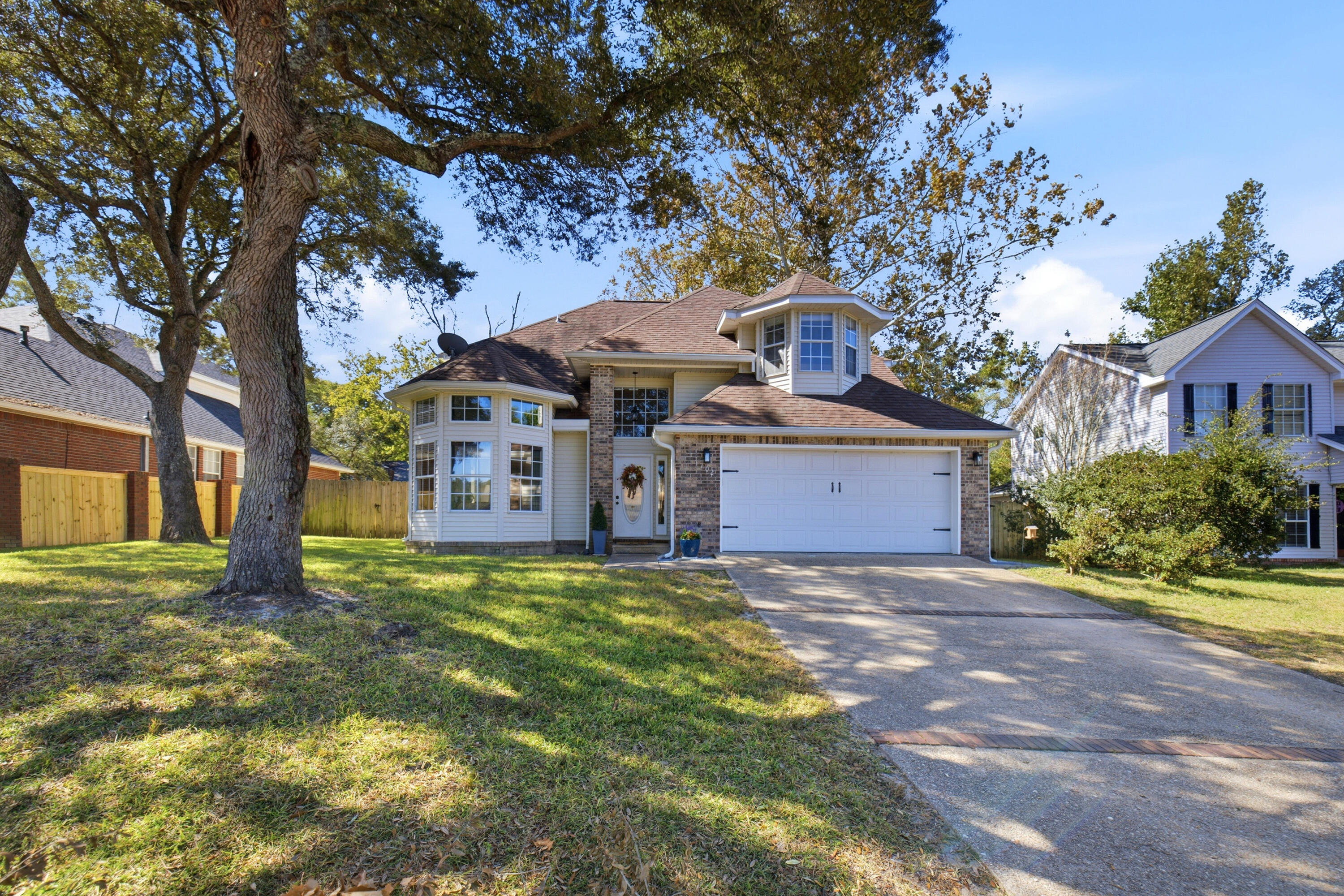1702 Dellmont Cove — photo