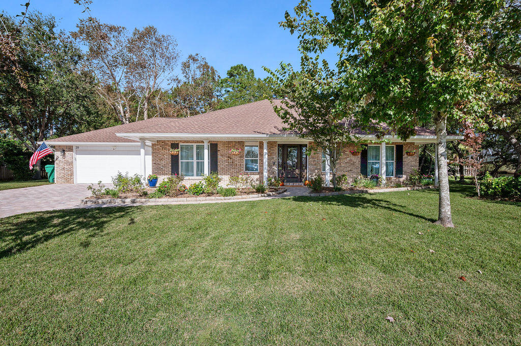 39 Norwich Circle — photo