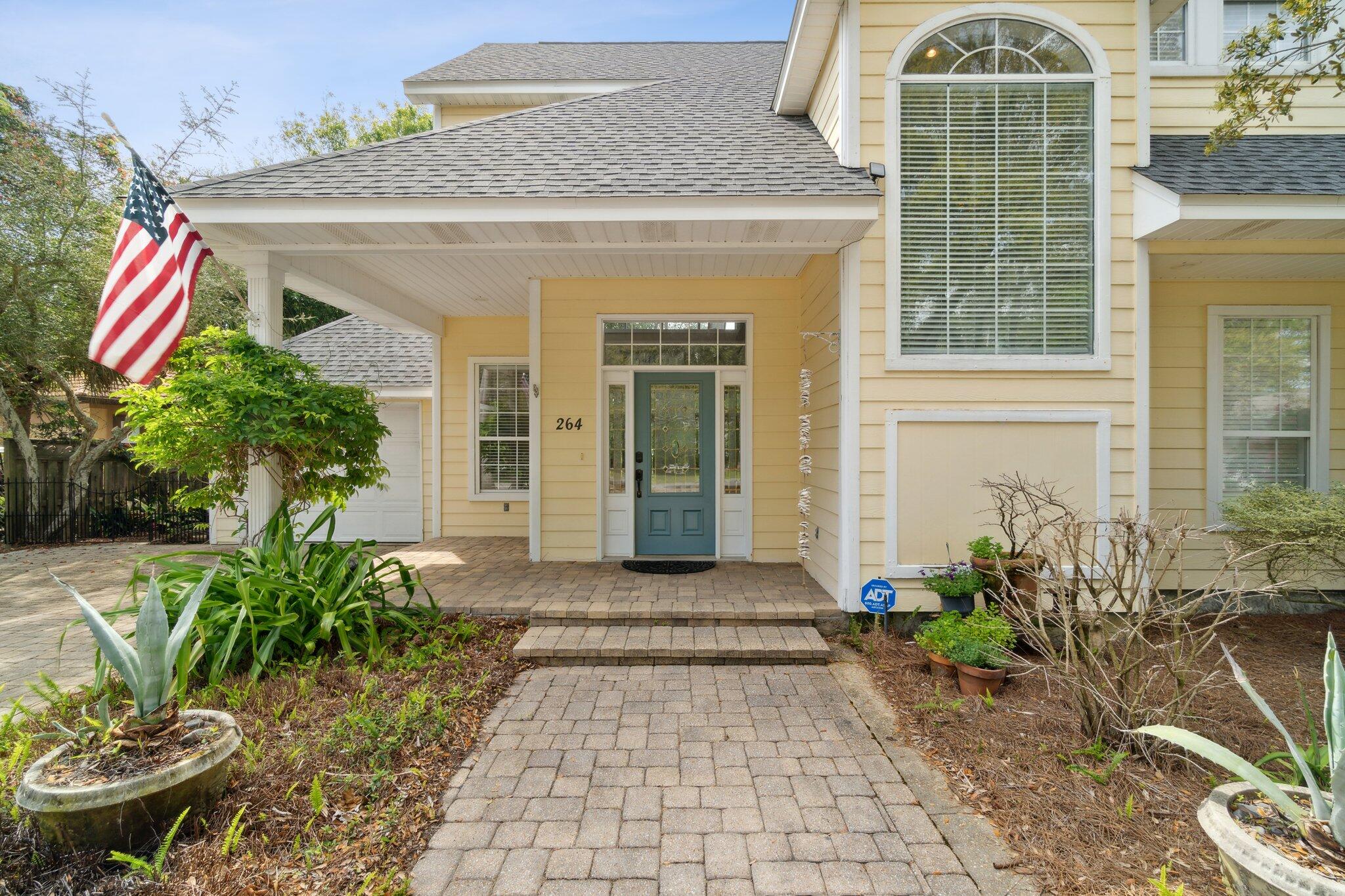 264 Lakeview Beach Drive — photo
