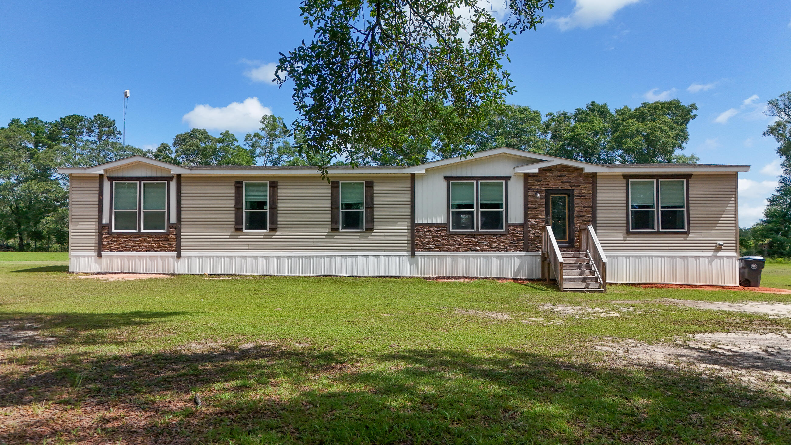 779 Blue Pond Lane — photo