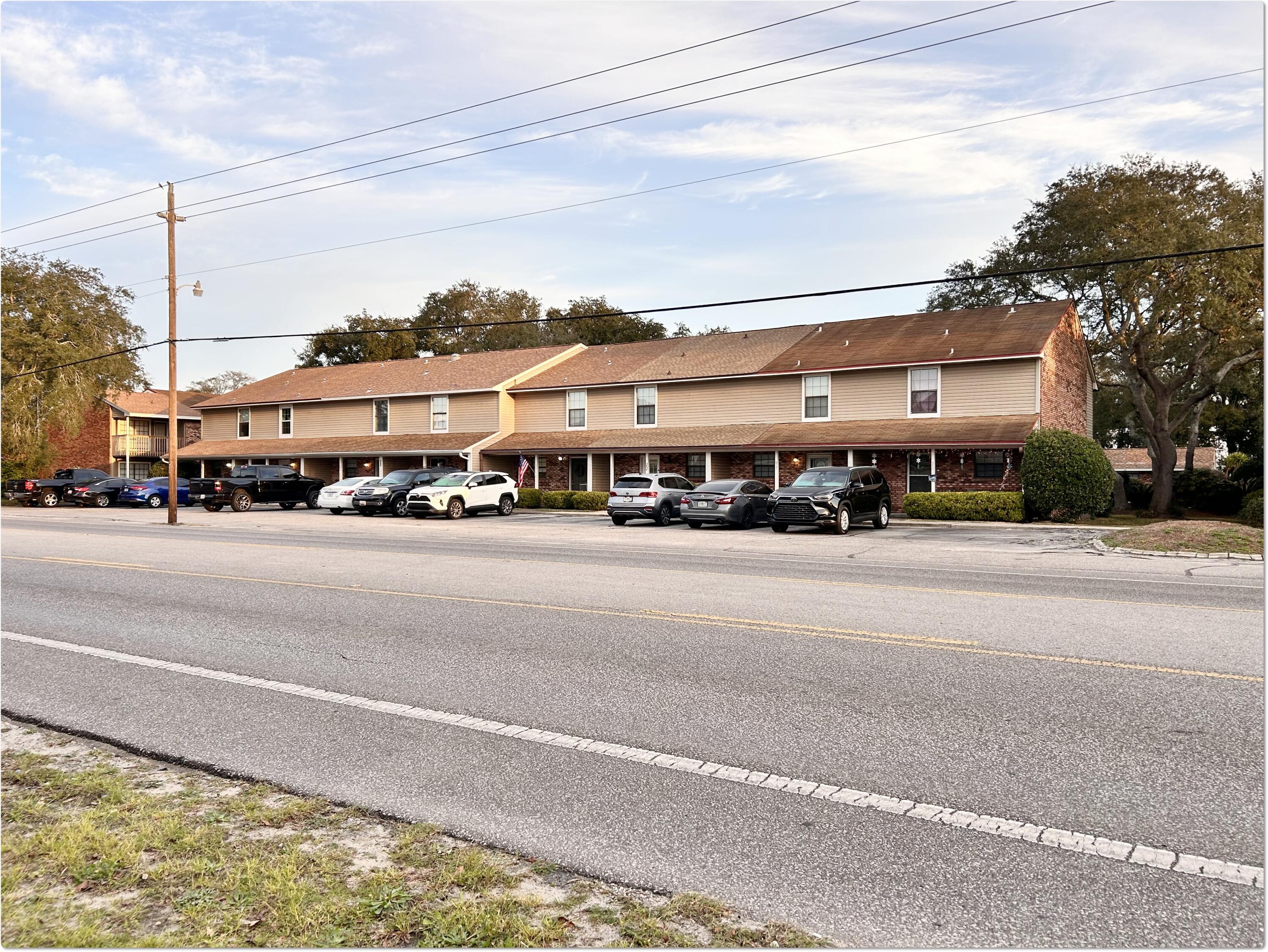 225 Carmel Drive Unit 21 — photo