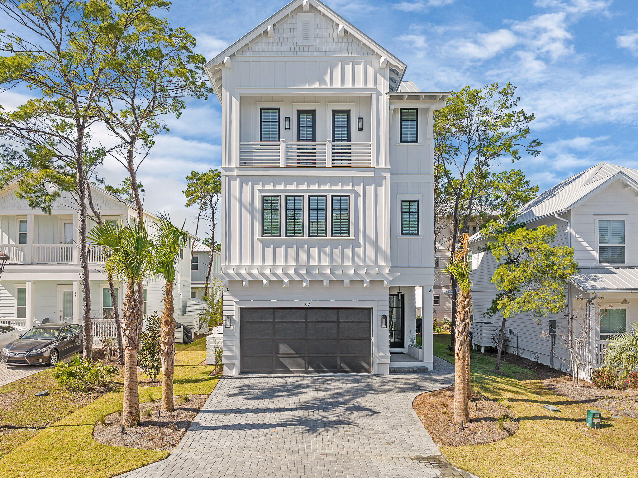 107 Grande Pointe Drive — photo