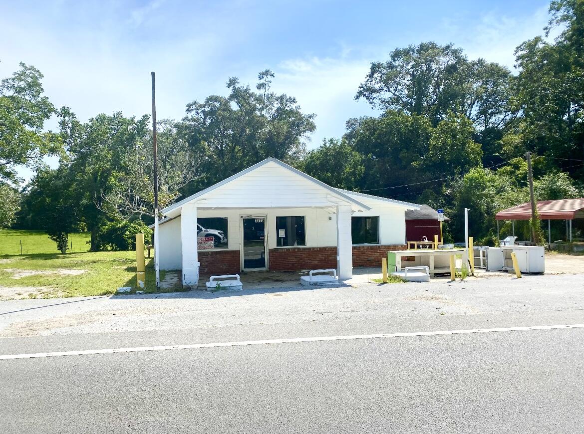 7575 N US Highway 331 — photo