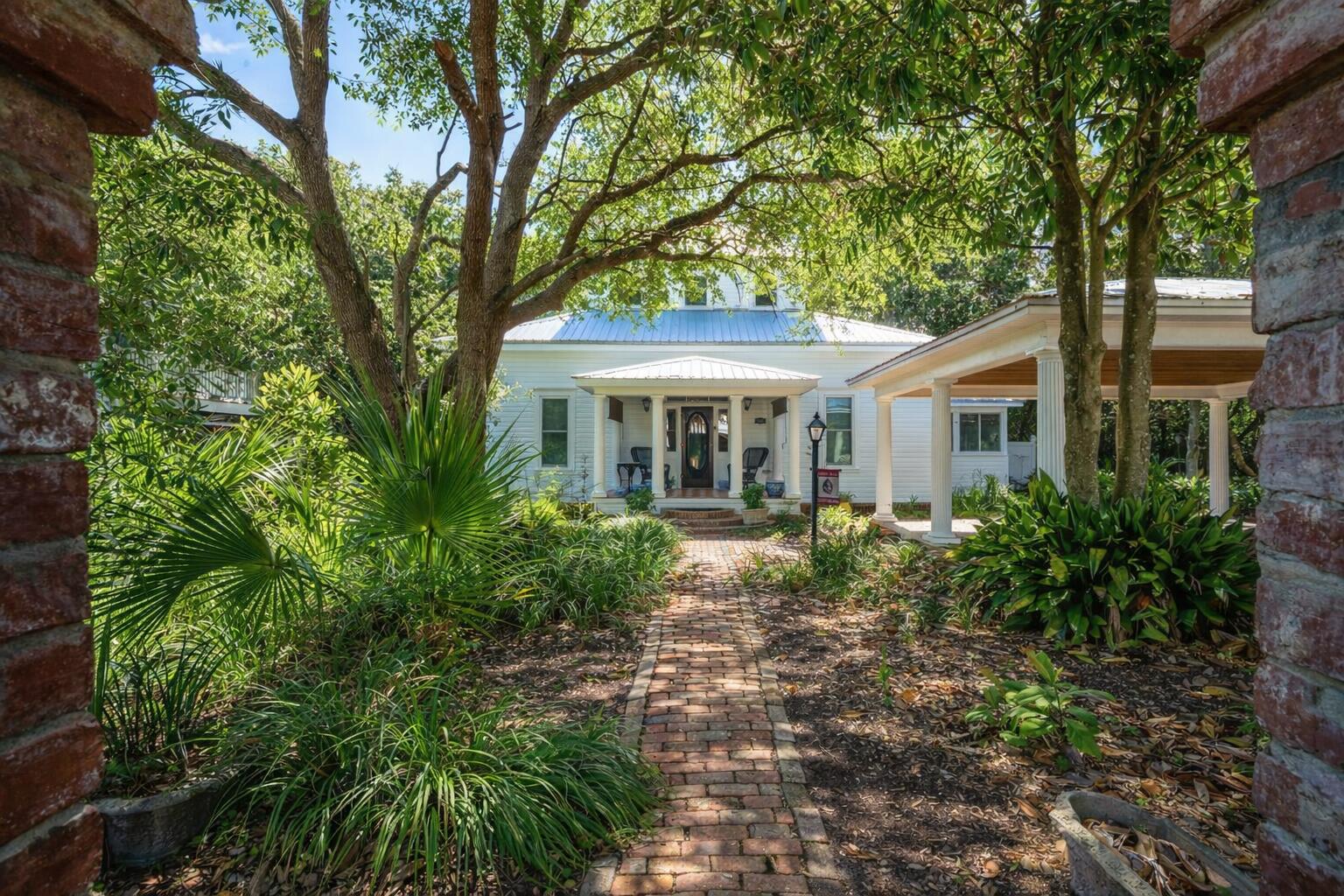 103 Gulf Point Road — photo