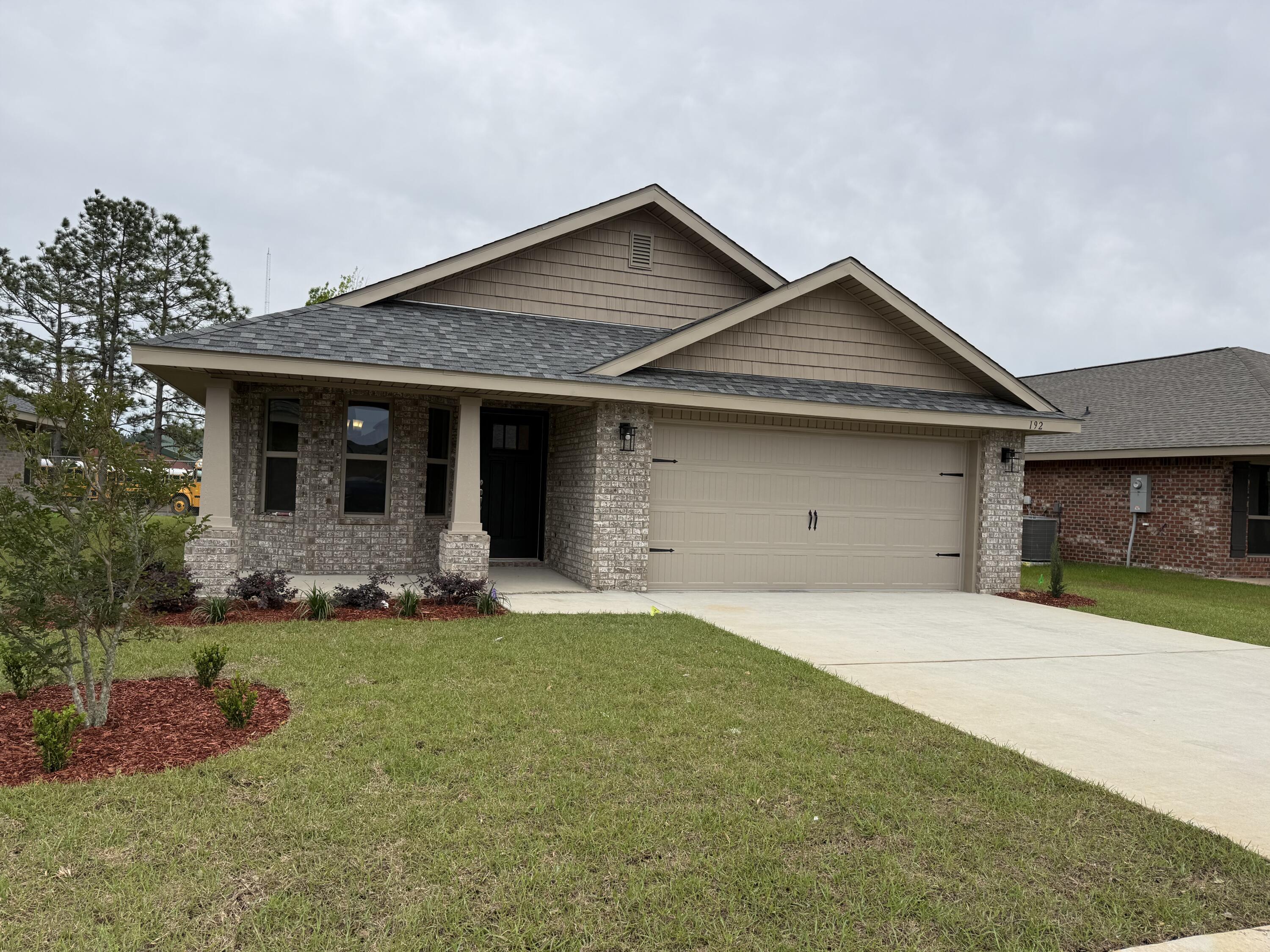 192 Ridgeway Circle — photo