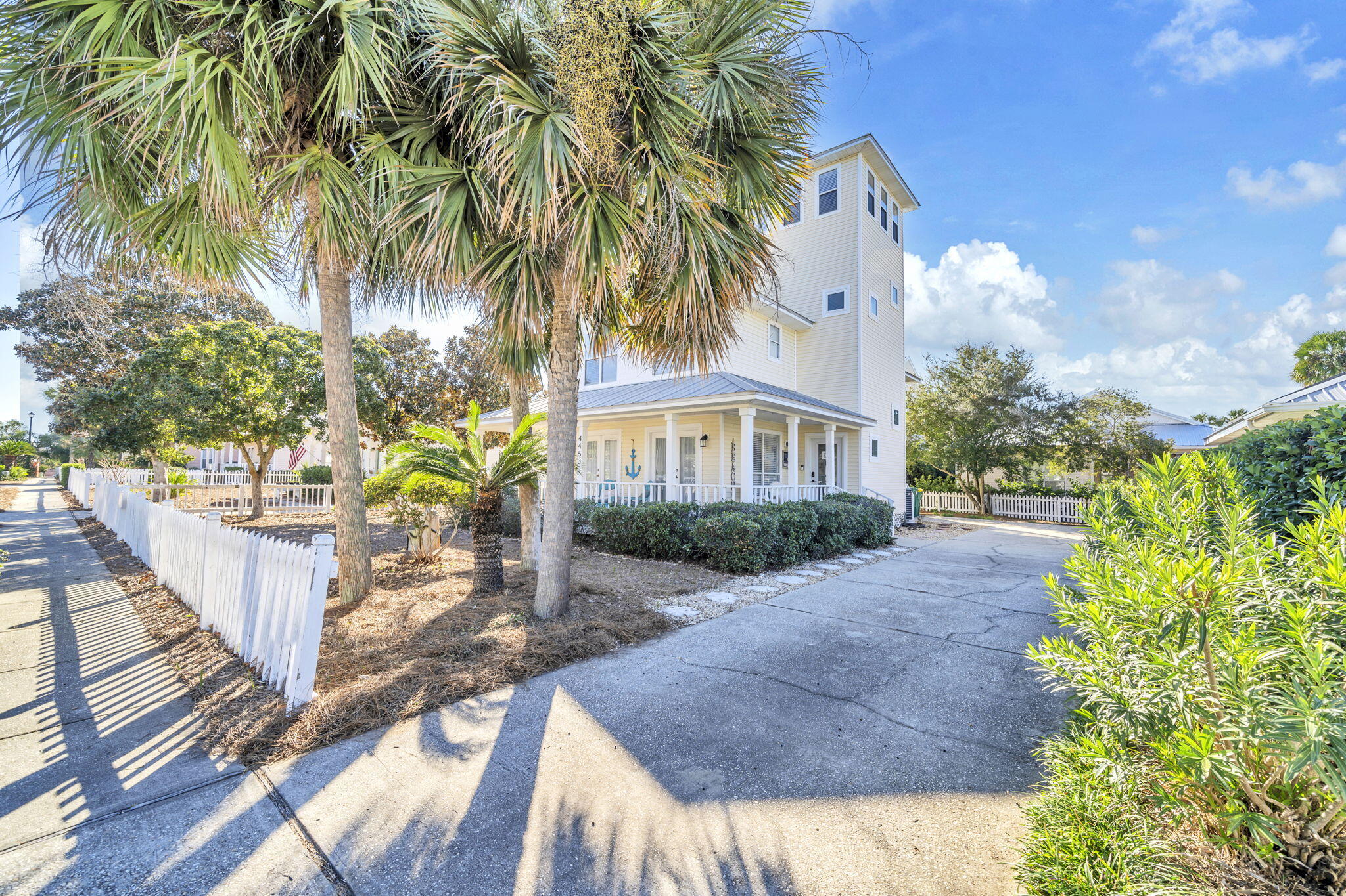 4453 Clipper Cove — photo