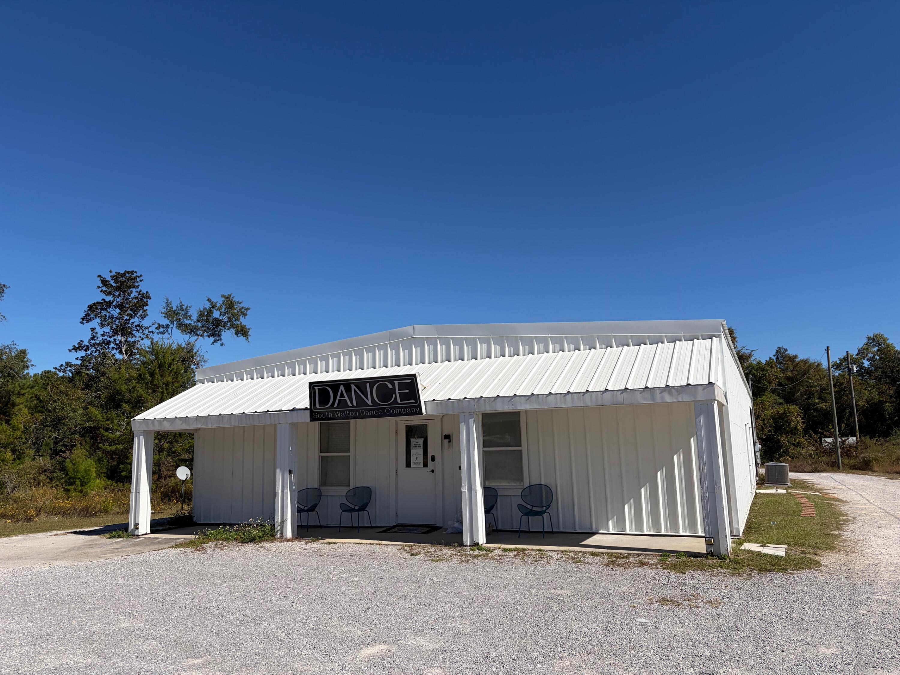 17287 US-331 — photo