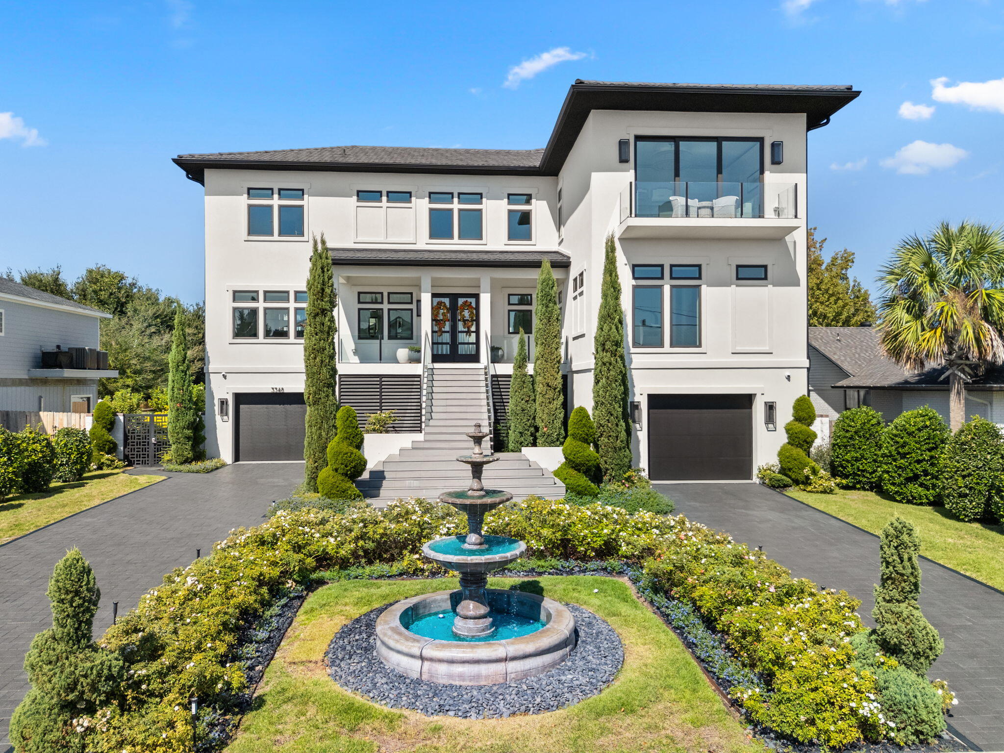 3348 Edgewater Drive — photo