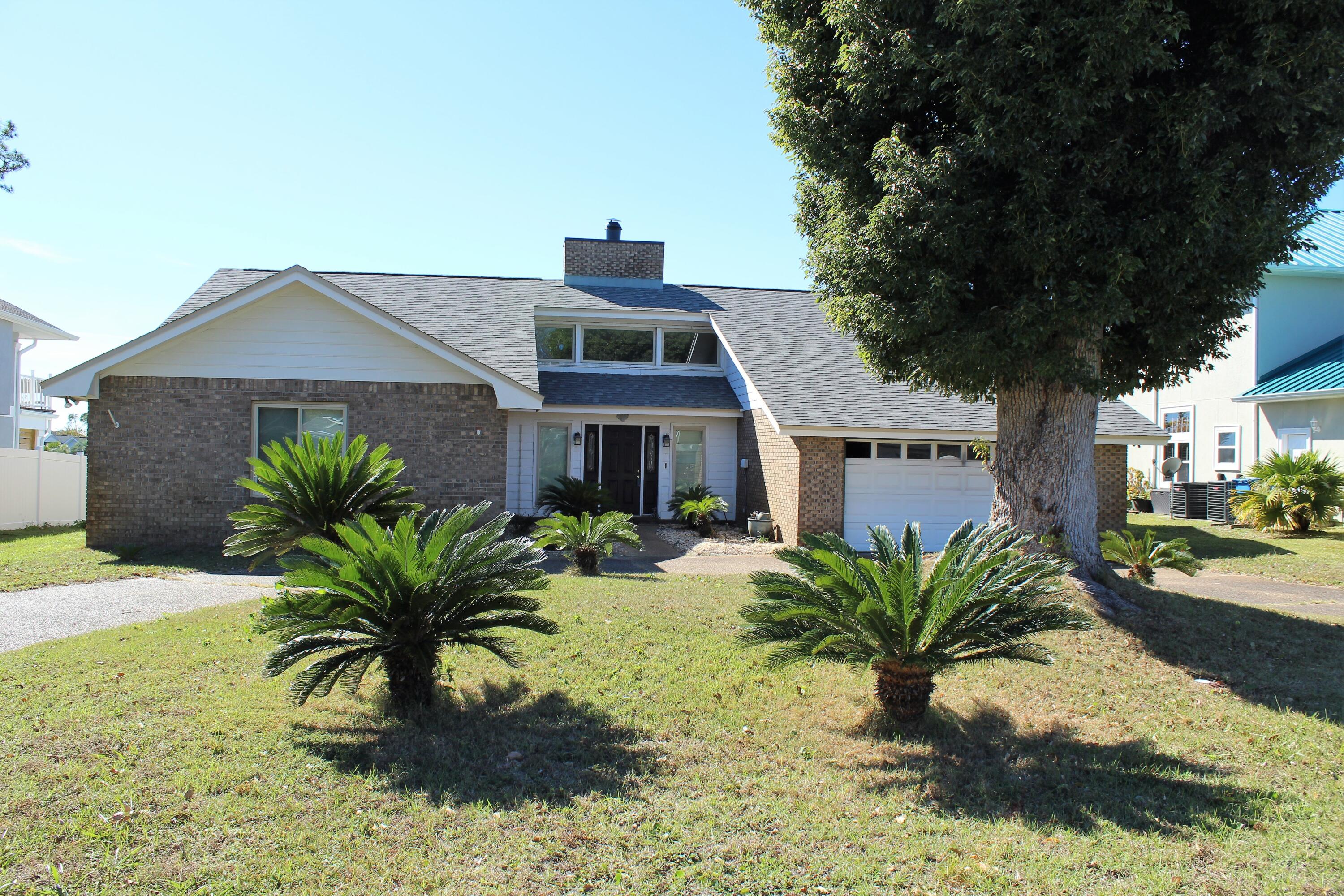 612 Amberjack Drive — photo