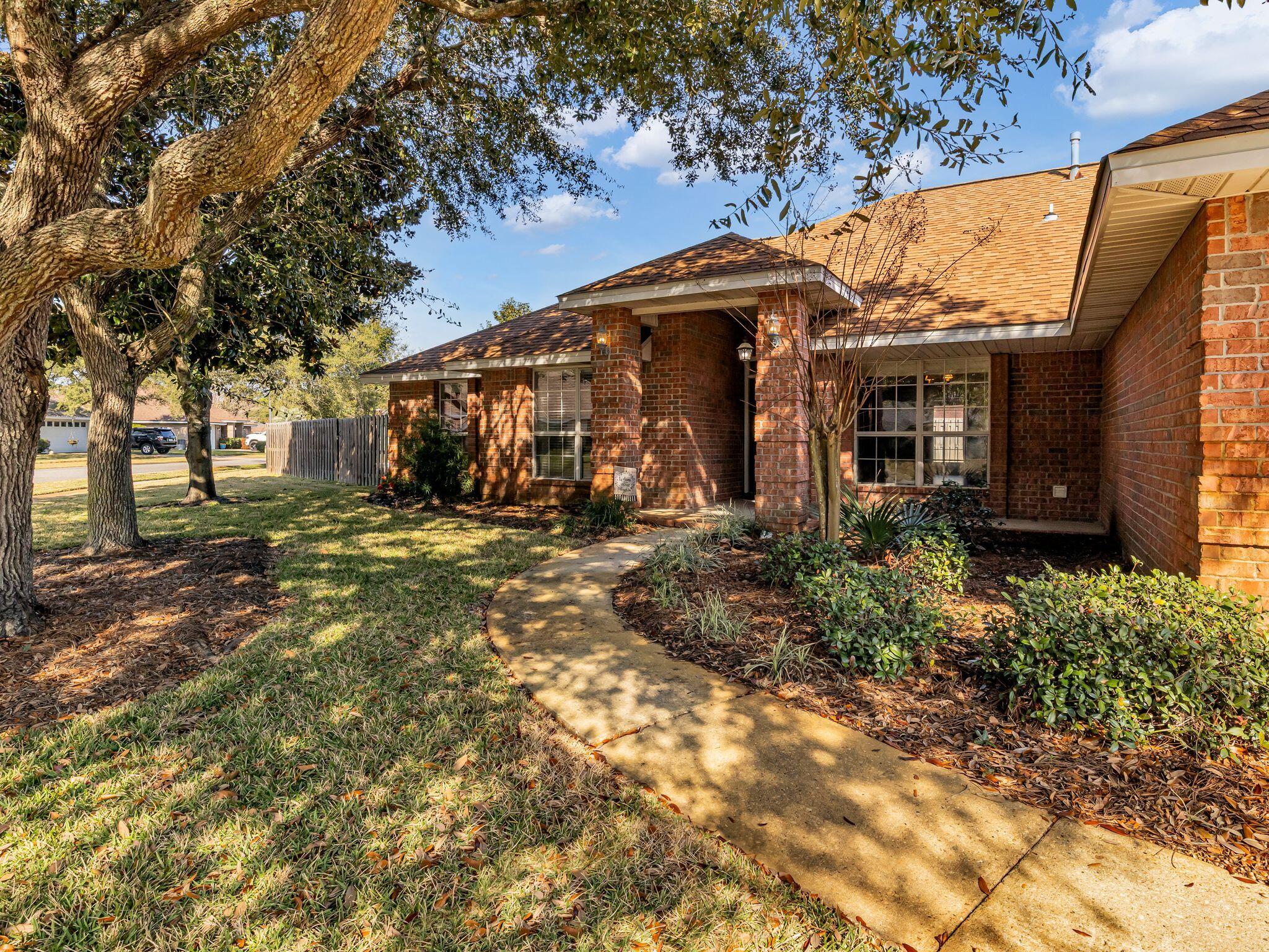 4009 Lauren Court — photo