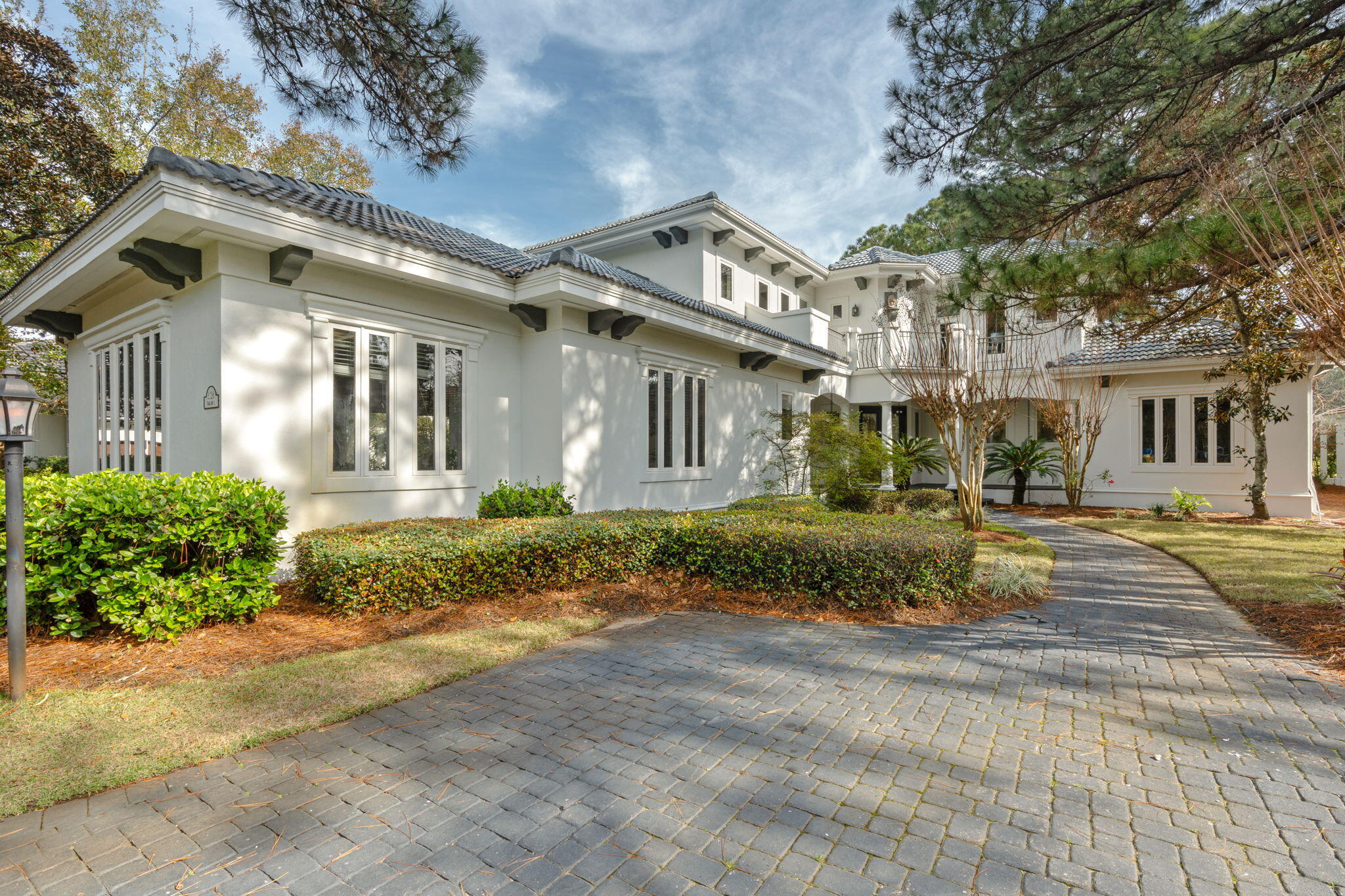 3028 Club Drive — photo