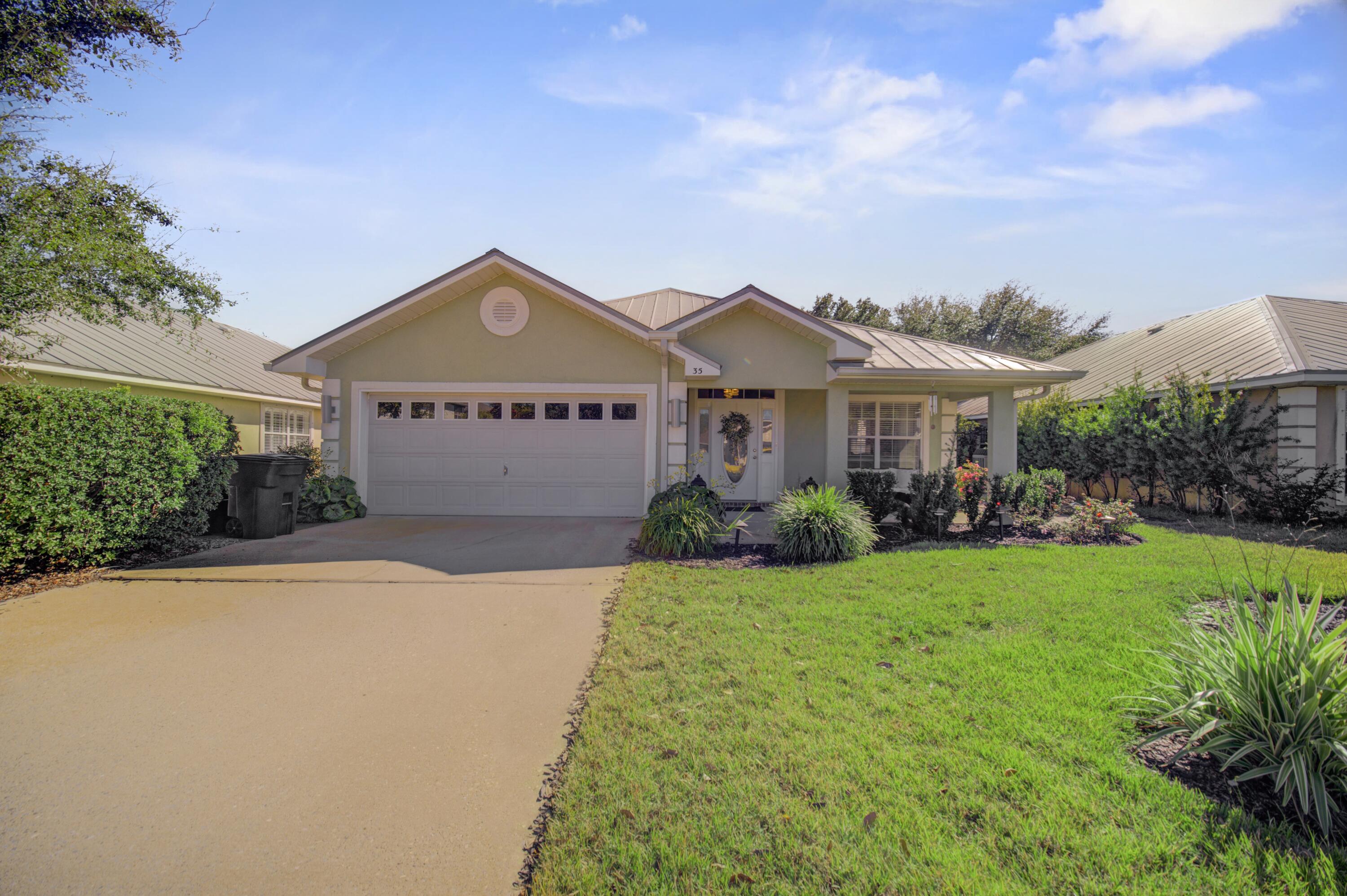 35 Red Bay Court — photo