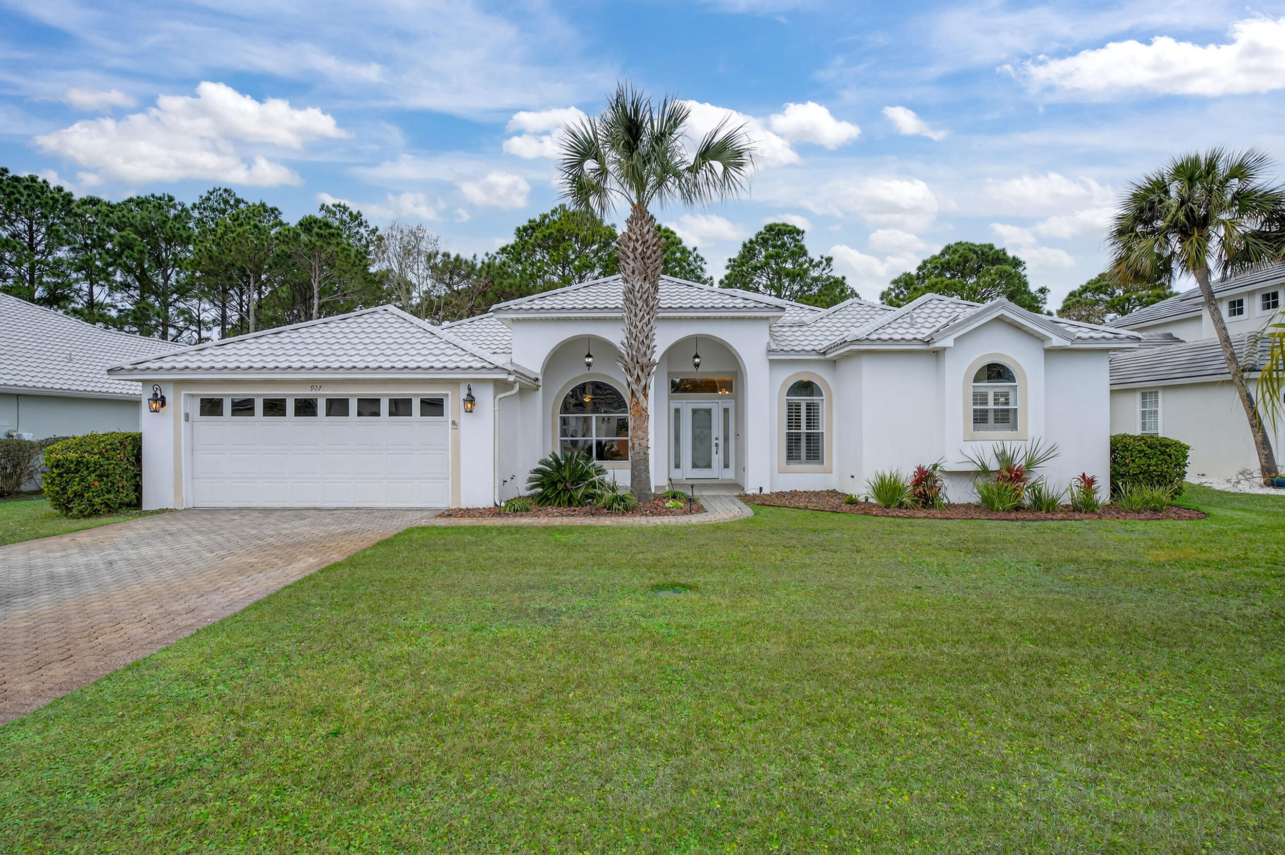 927 Emerald Bay Drive — photo