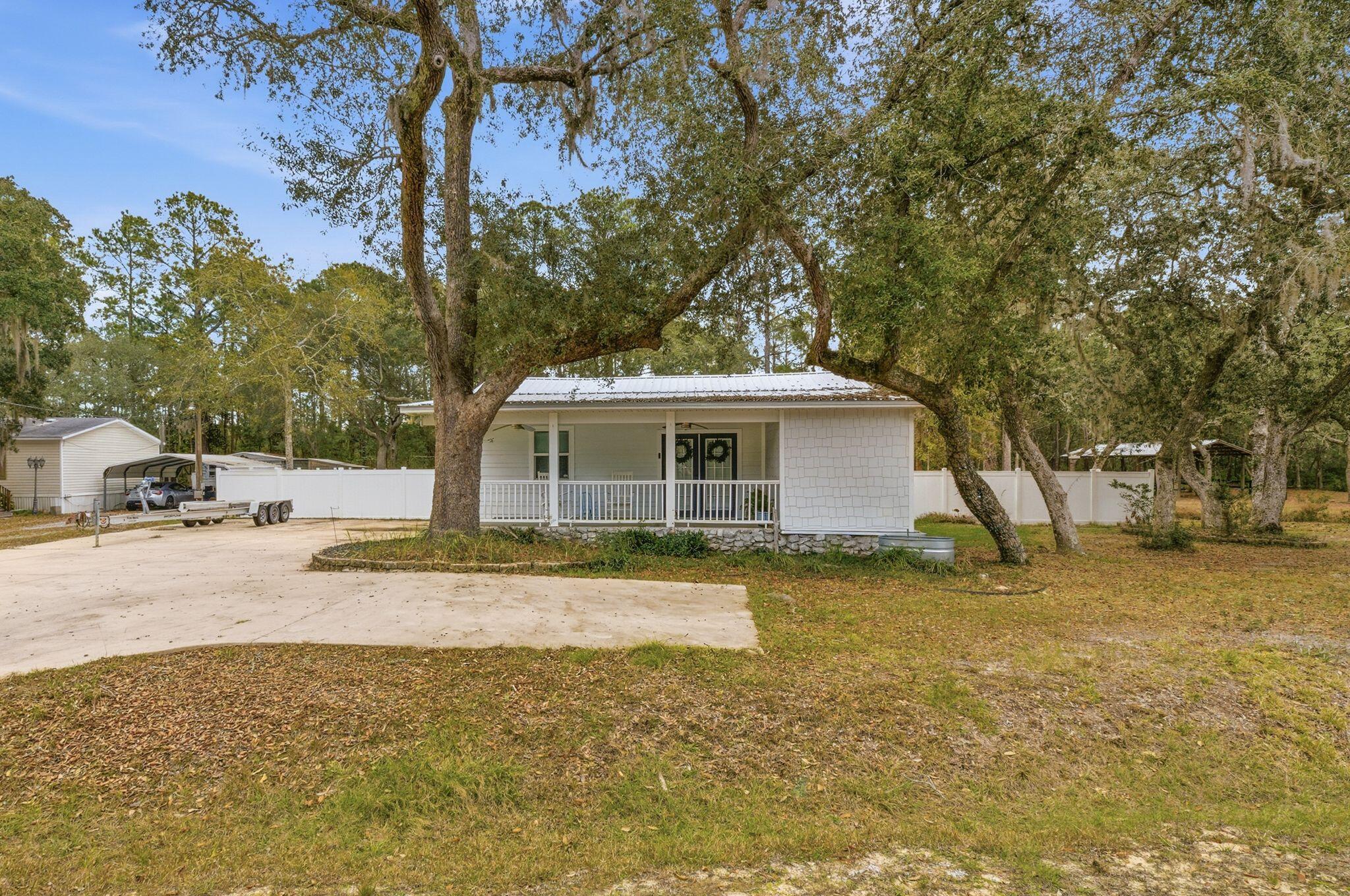 85 Marsh Drive — photo