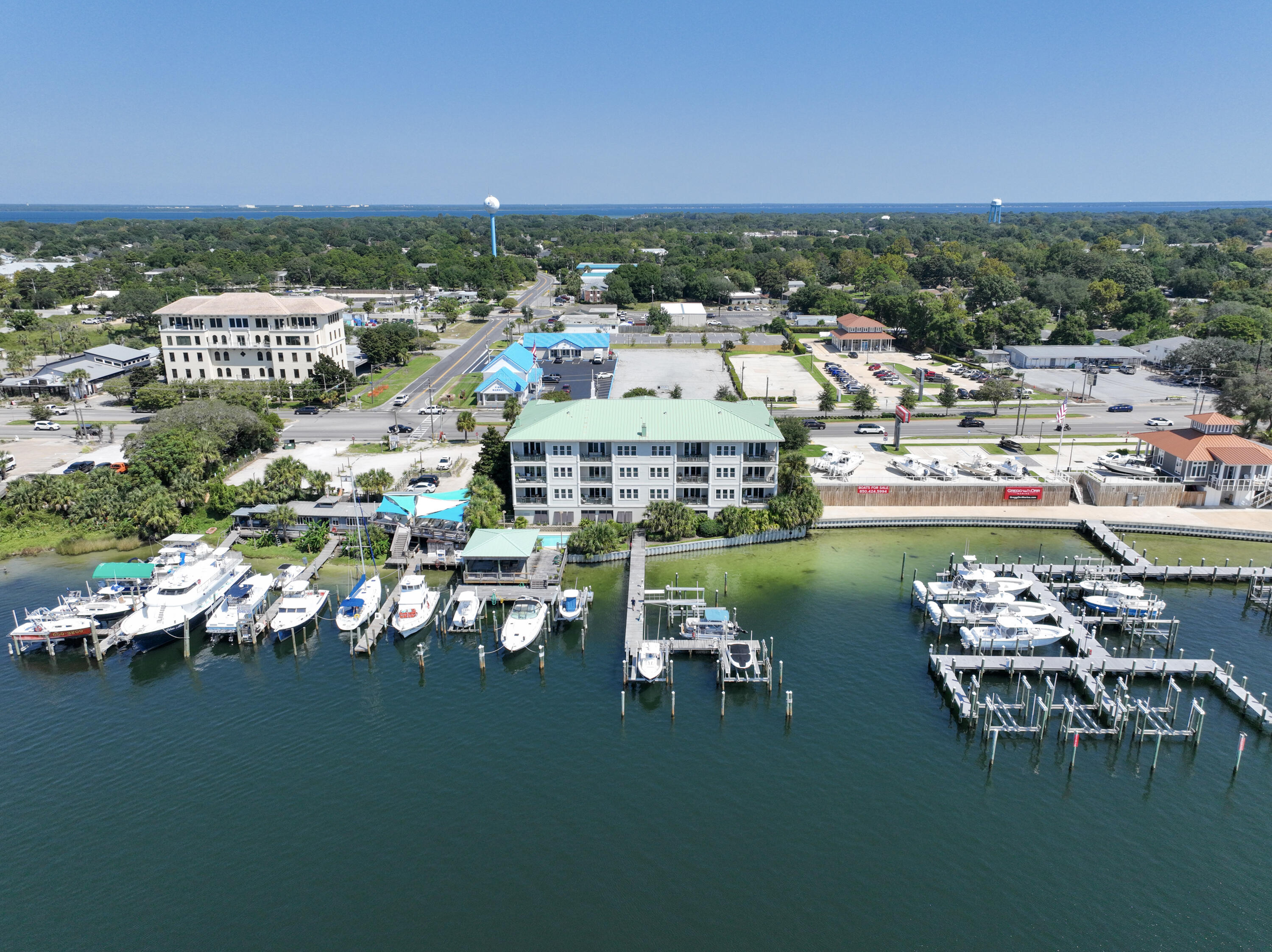 602 Harbor Boulevard 301 — photo