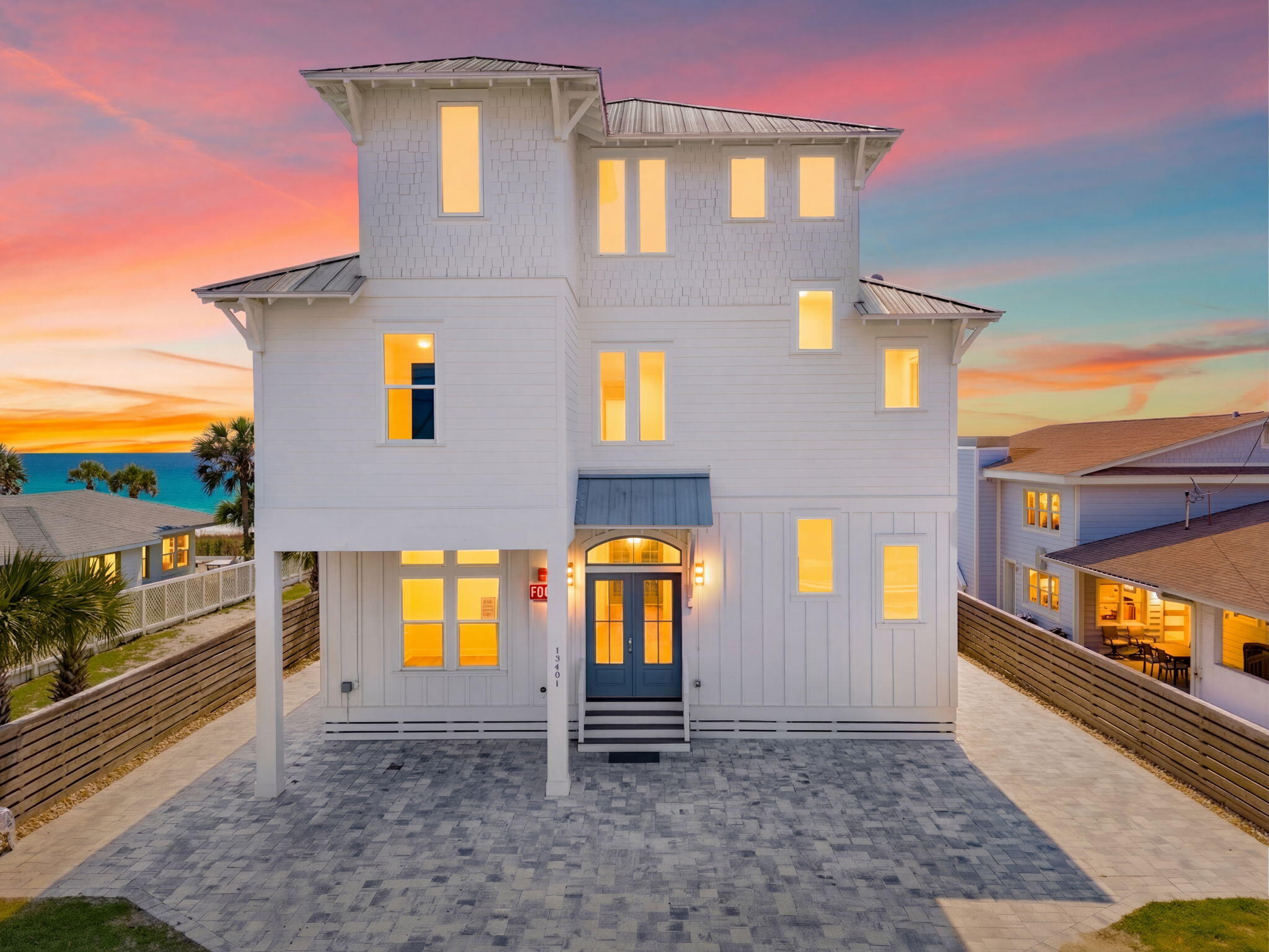 13401 Oleander Drive — photo