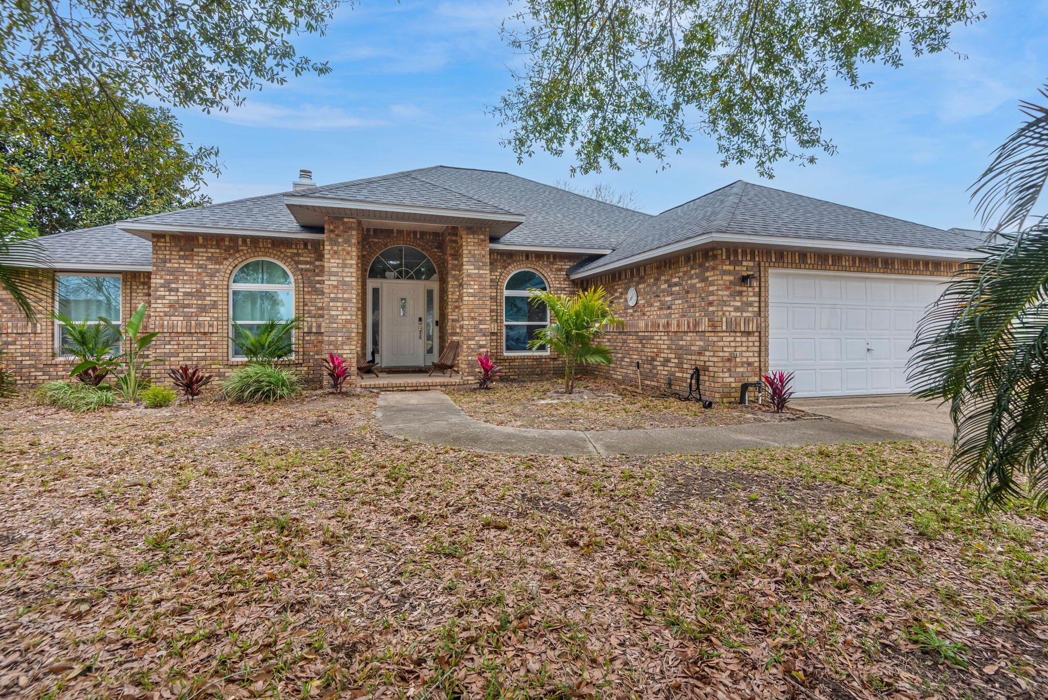 5043 Challenger Way — photo