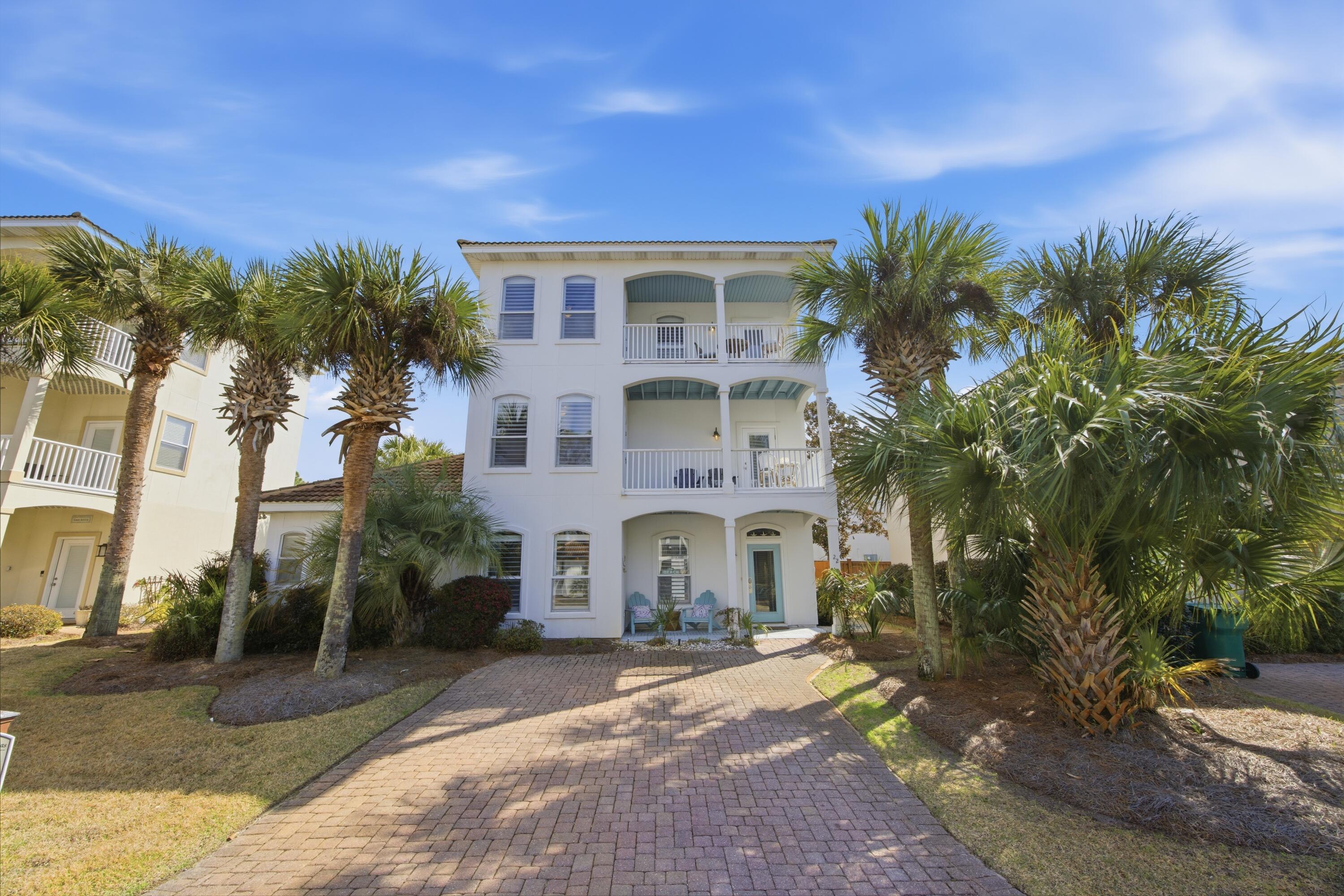 22 Las Palmas Way — photo