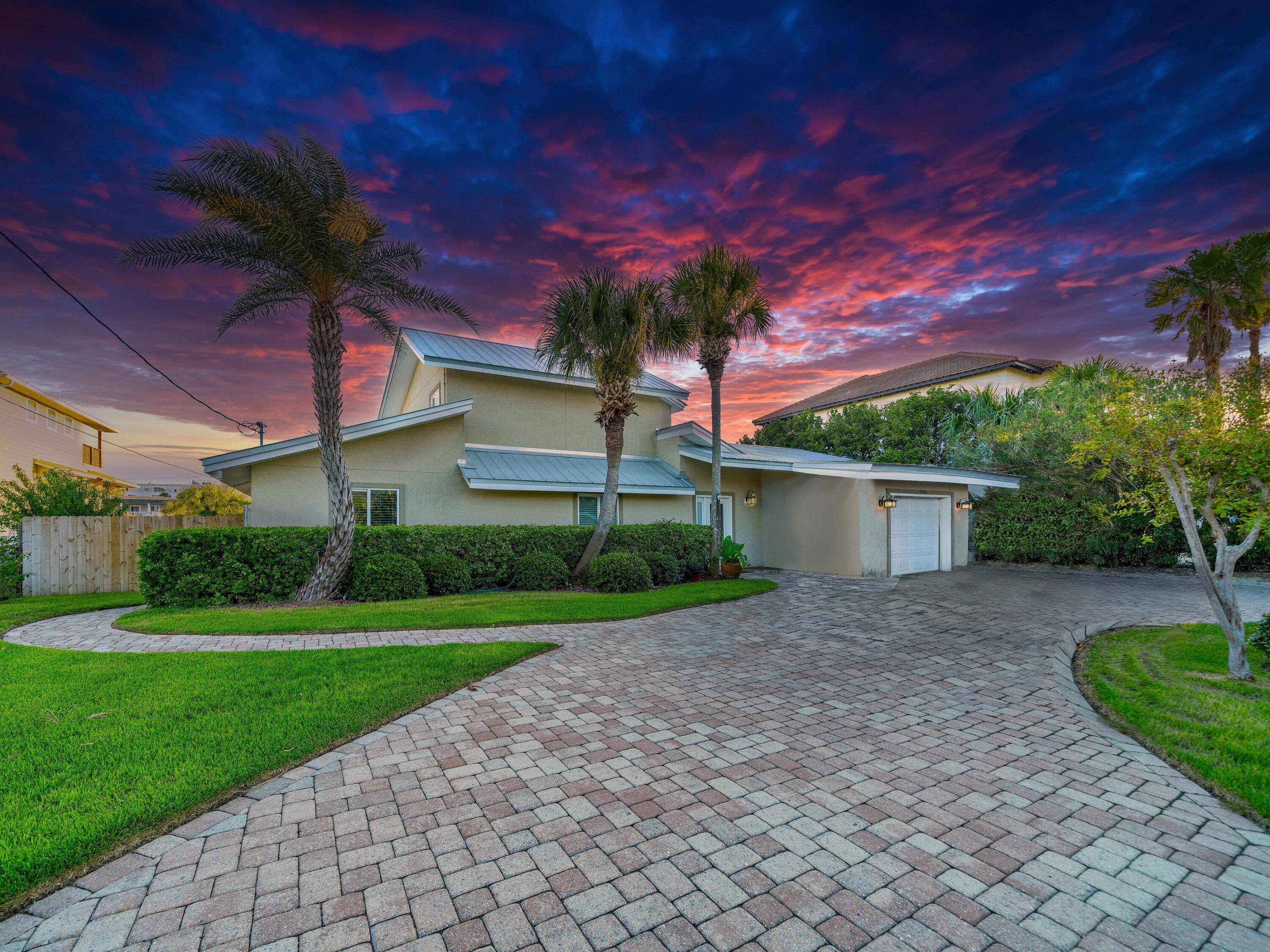 524 Vera Cruz Drive — photo