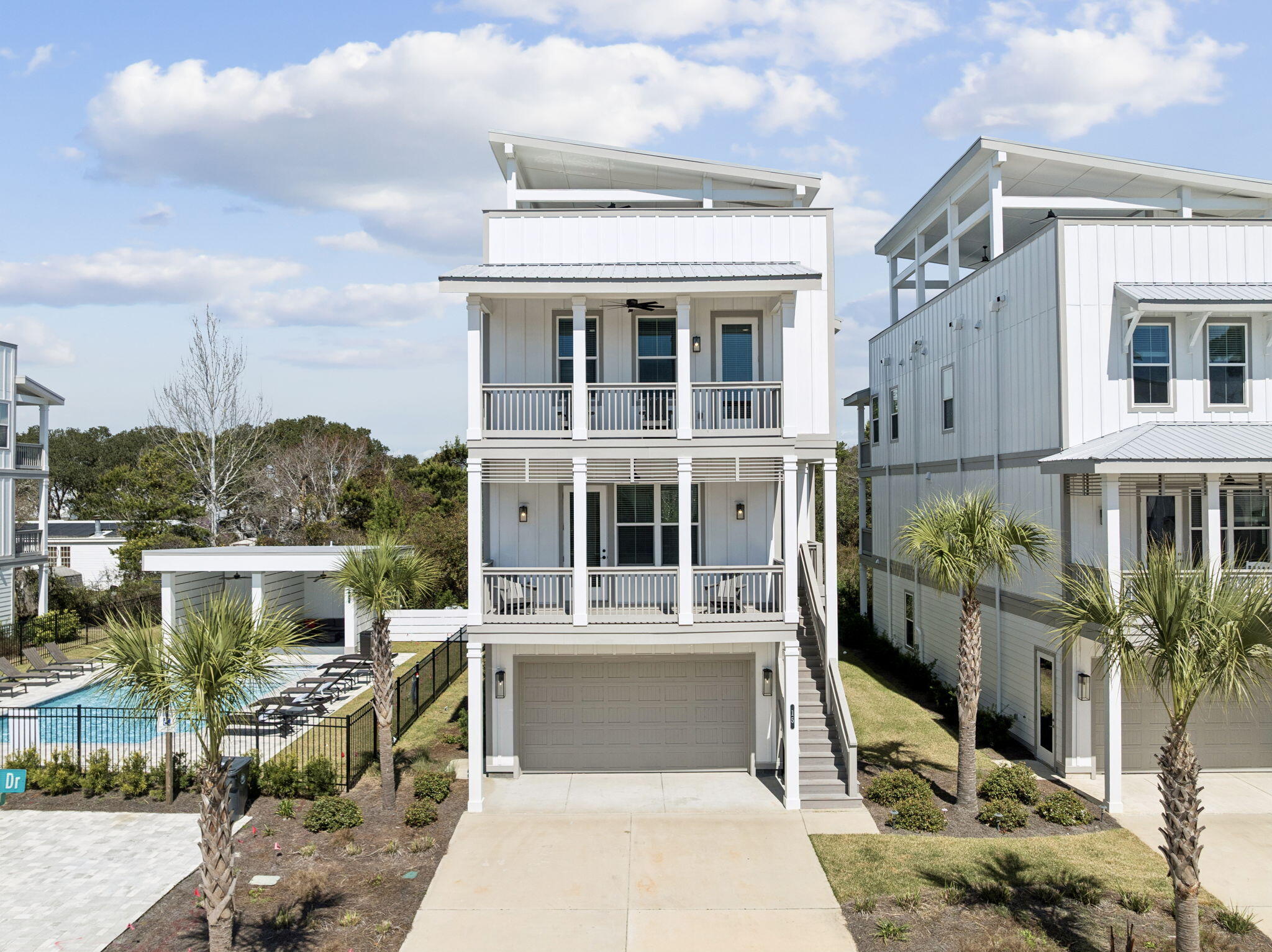 15 E Queen Palm Drive — photo