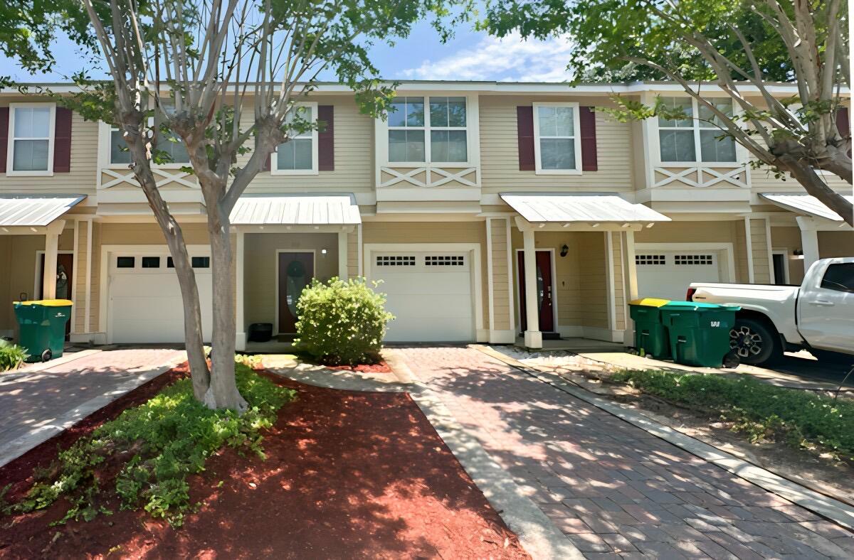 401 Twin Lakes Lane — photo