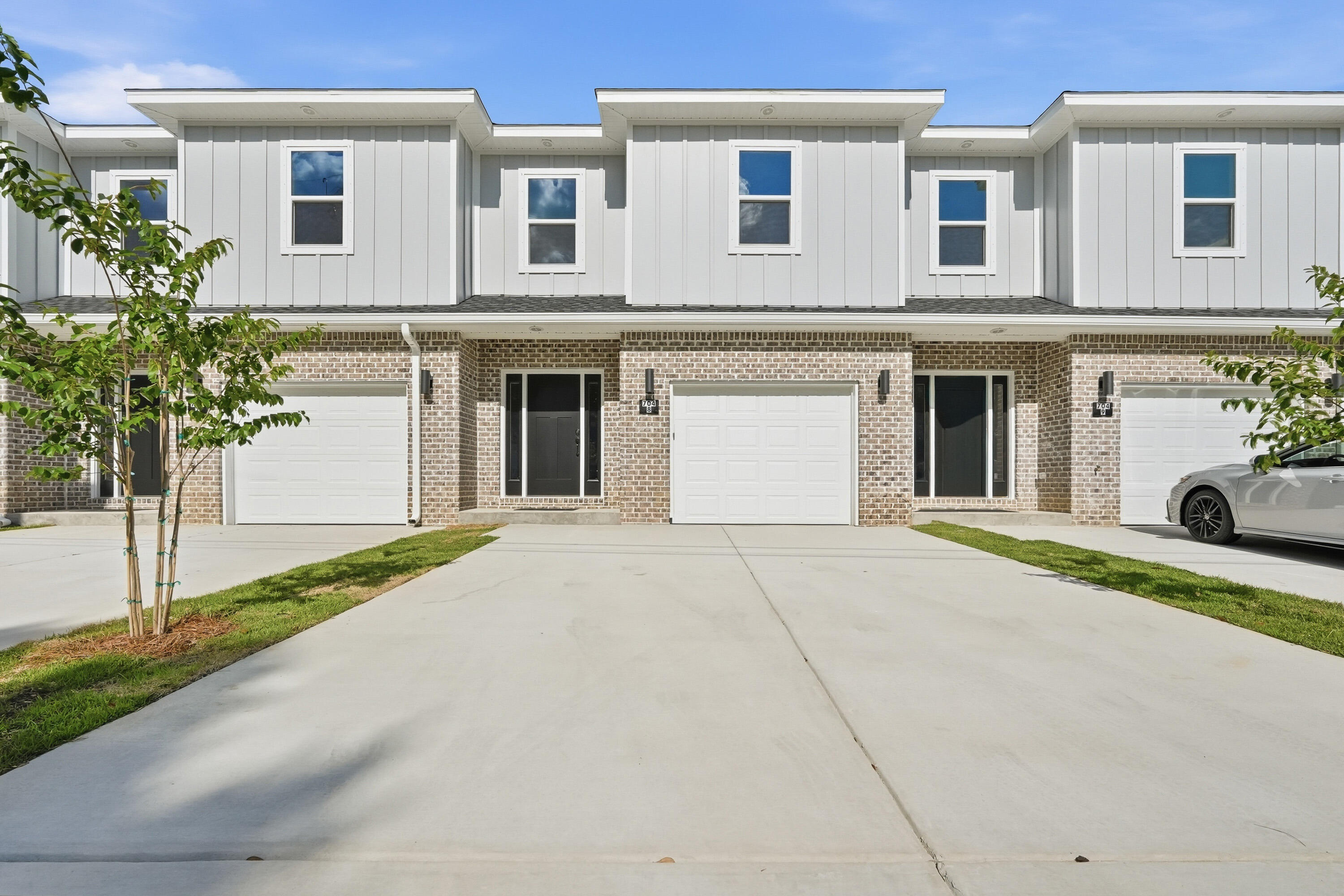 704 Ferguson Drive 1 — photo