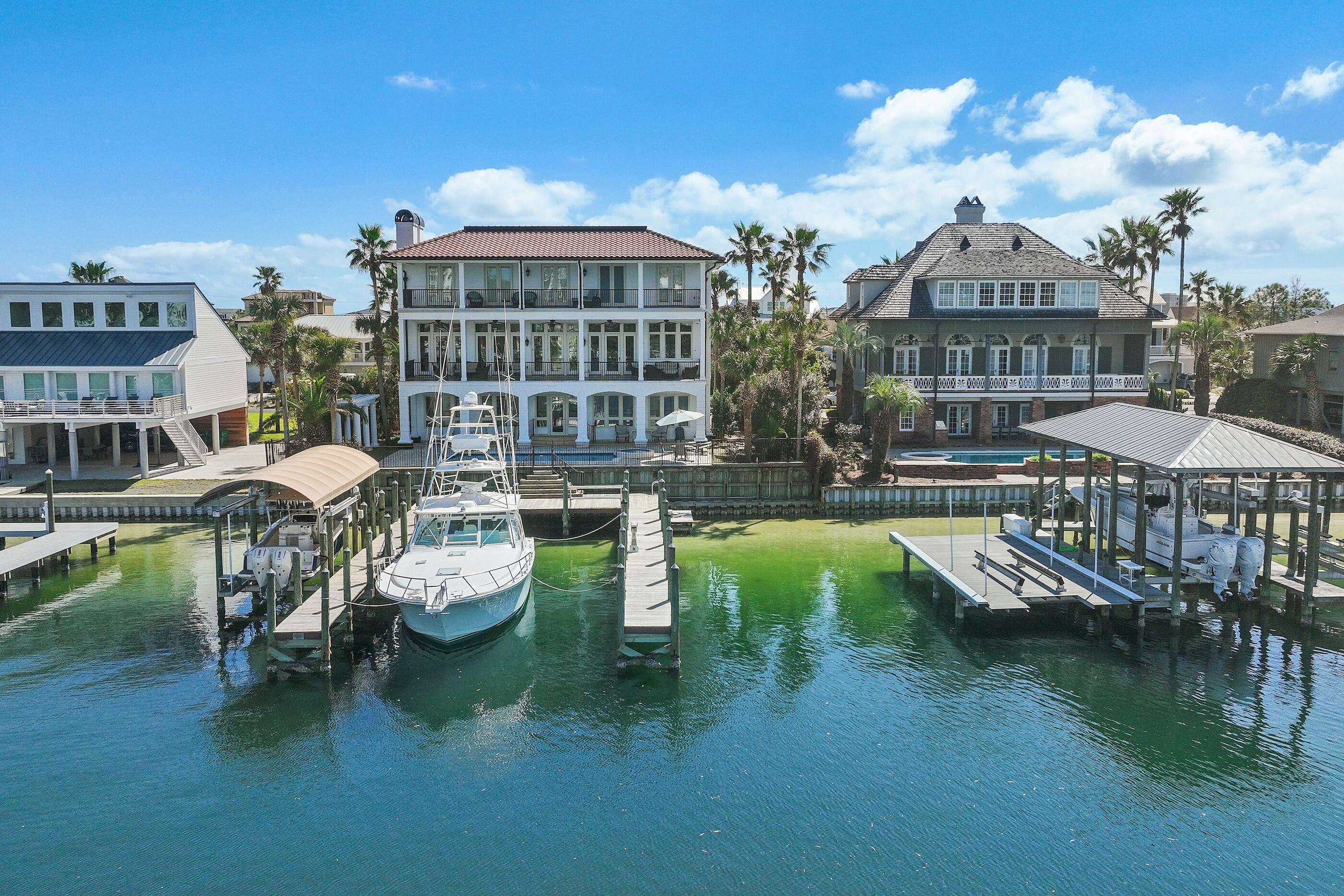 609 Lagoon Drive — photo