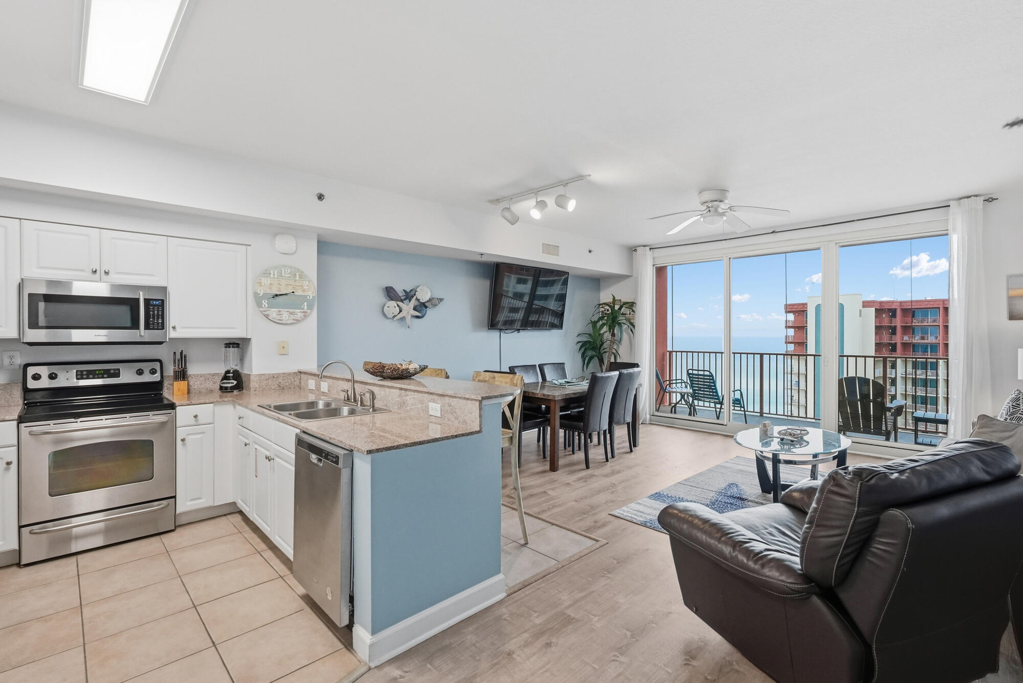 9900 S Thomas Drive Unit 2226 — photo