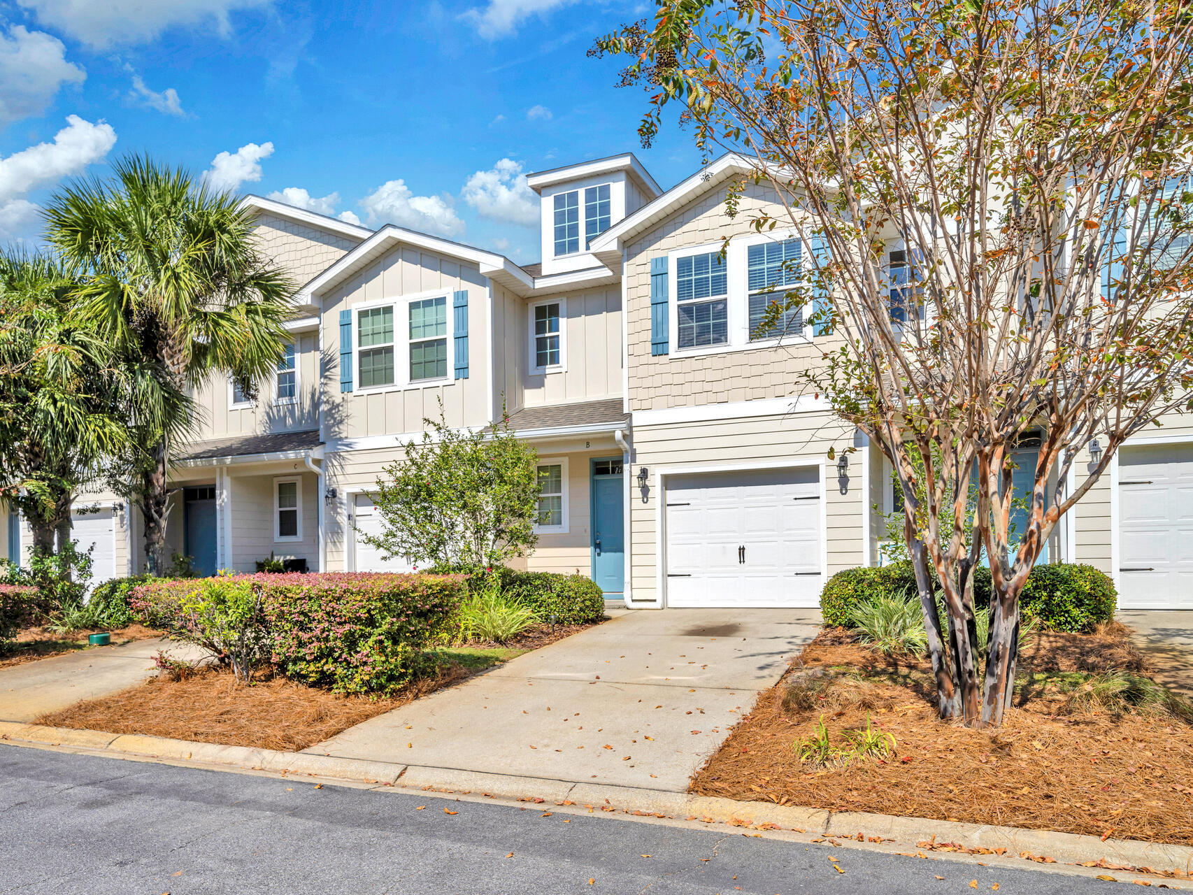 19 E Shady Oaks Lane Unit B — photo