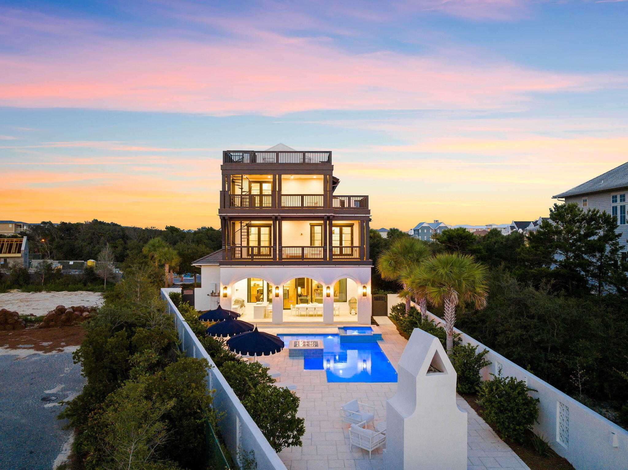 48 Paradise By The Sea Boulevard — photo