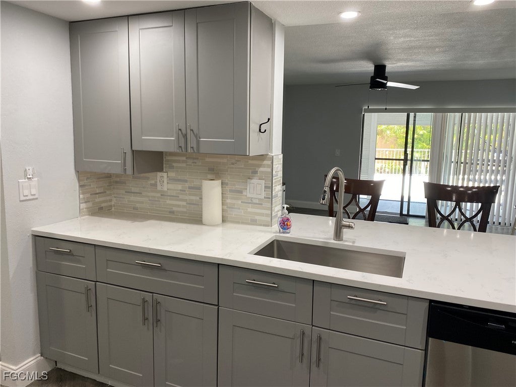 Home in Cape Coral, FL 33914 — photo 3