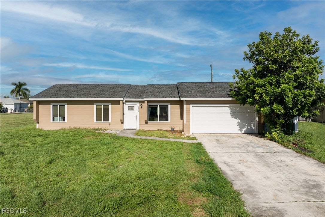 2816 NE 5th Place — photo