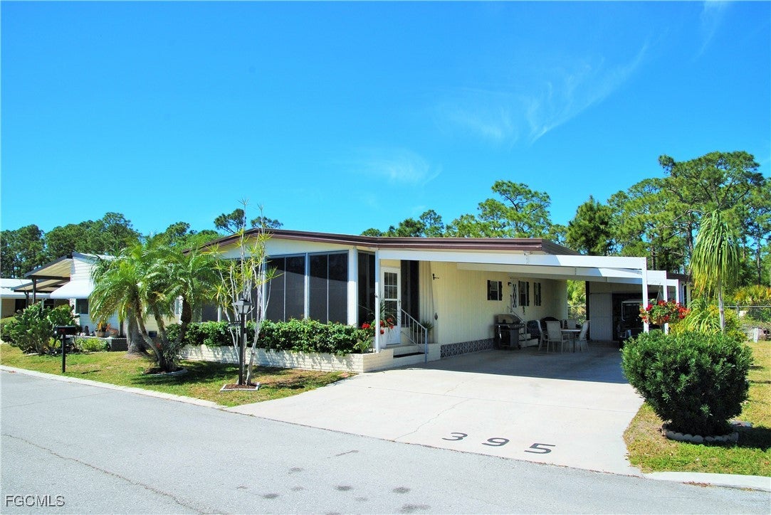 395 Snead Drive — photo
