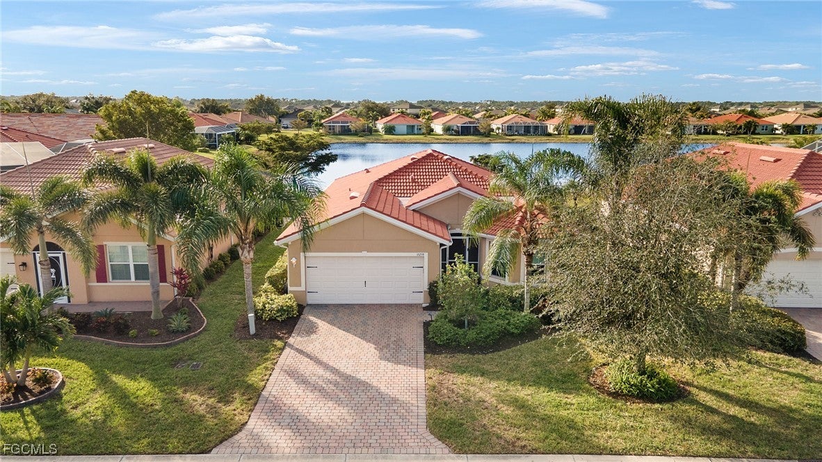 15259 Yellow Wood Drive — photo