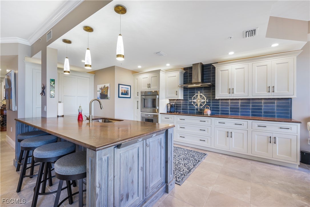 6081 Silver King Boulevard 404 — photo
