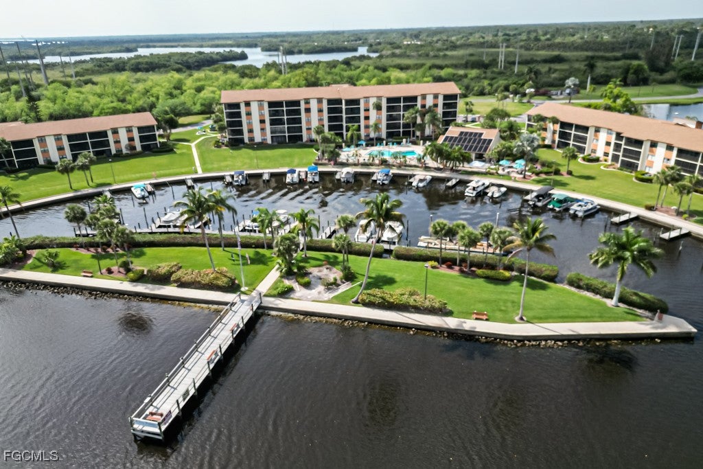 16000 Bay Pointe Boulevard 306 — photo