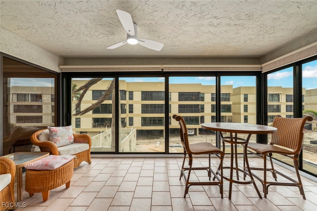 2721 W Gulf Drive 212 — photo