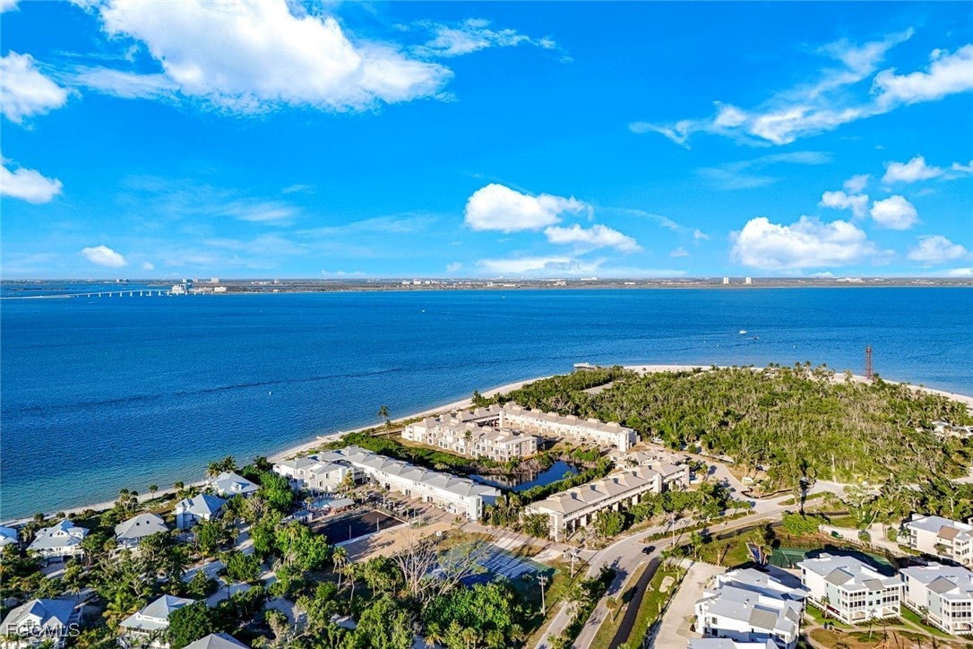200 Periwinkle Way 214 — photo