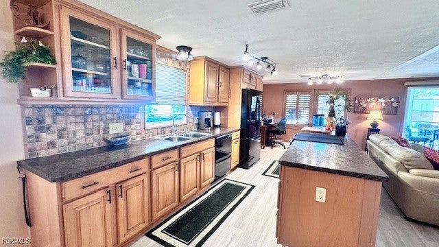 14590 Paul Revere Loop — photo