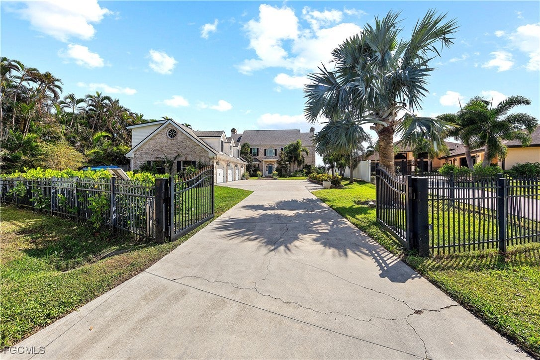 1807 Coral Circle — photo