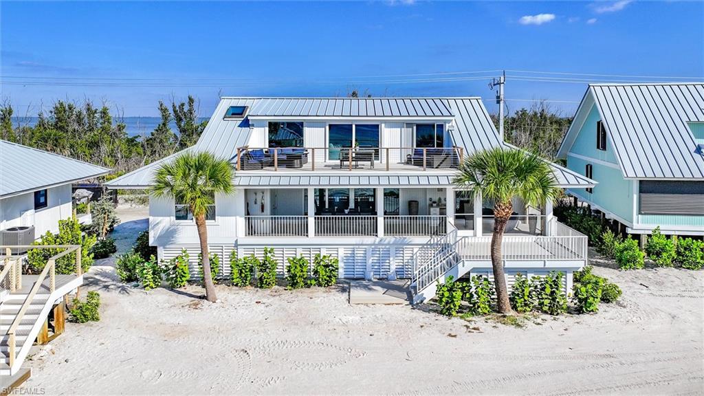 27 Beach Homes — photo